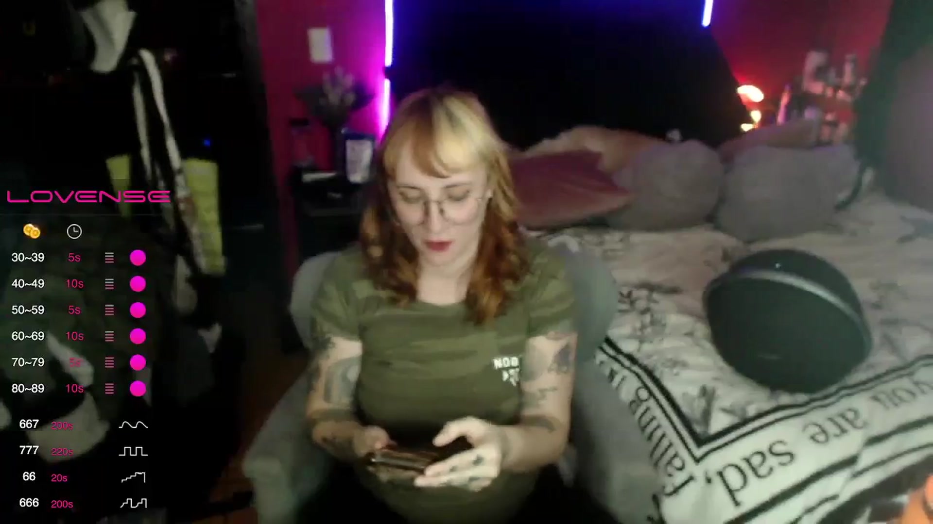 Gallery image thumbnail from AxeHallow's myfreecams stream on, 02/29/2024, 07:31 image 15 of 20