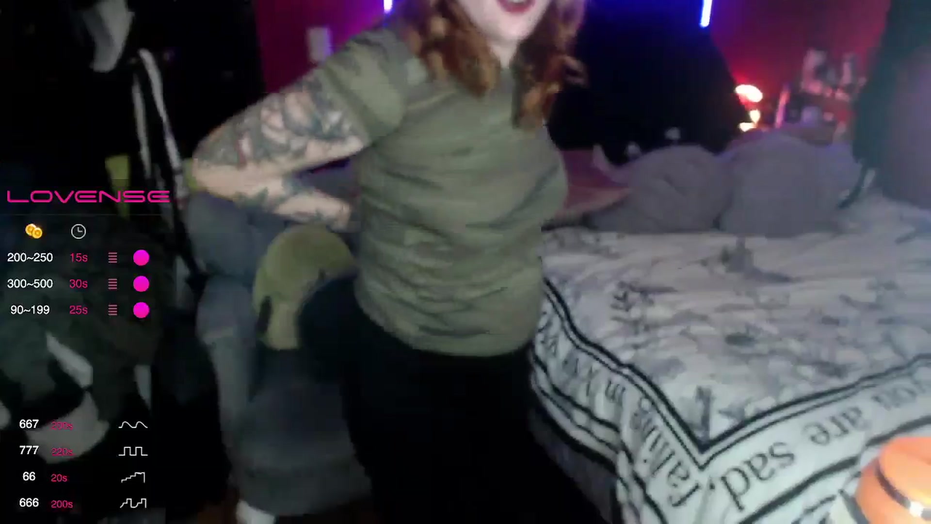 Gallery image thumbnail from AxeHallow's myfreecams stream on, 02/29/2024, 07:31 image 12 of 20