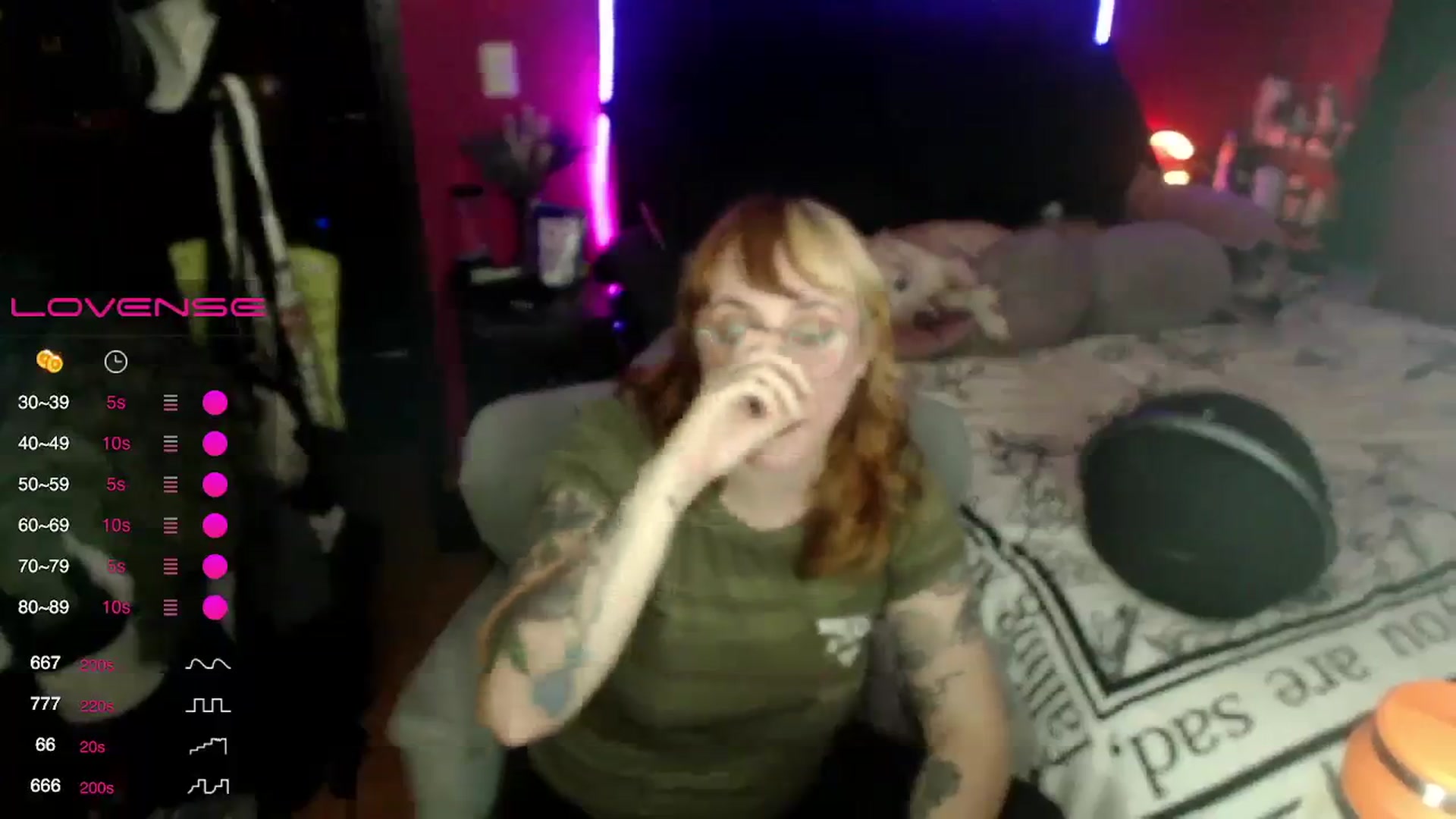 Gallery image thumbnail from AxeHallow's myfreecams stream on, 02/29/2024, 07:31 image 4 of 20