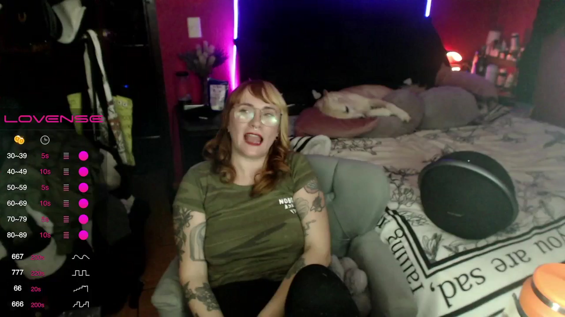 Gallery image thumbnail from AxeHallow's myfreecams stream on, 02/29/2024, 07:31 image 1 of 20