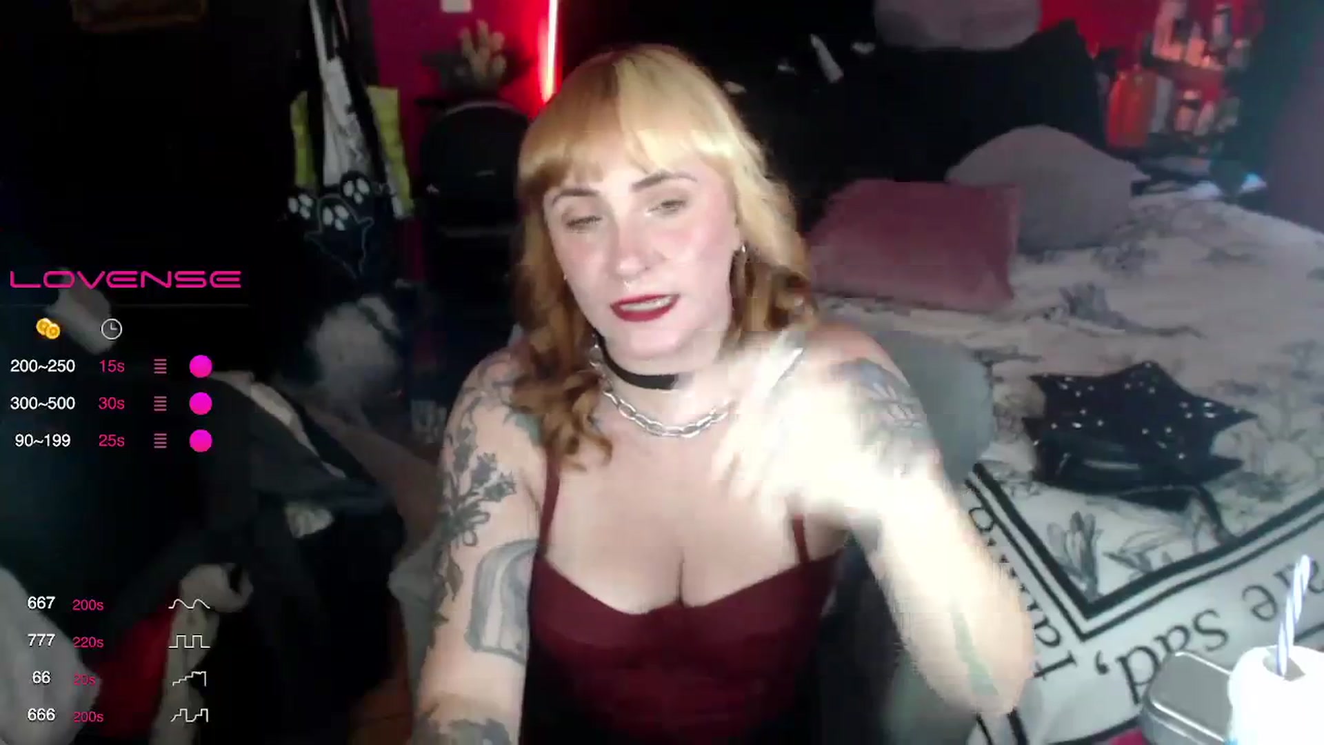 Gallery image thumbnail from AxeHallow's myfreecams stream on, 03/04/2024, 24:41 image 4 of 20