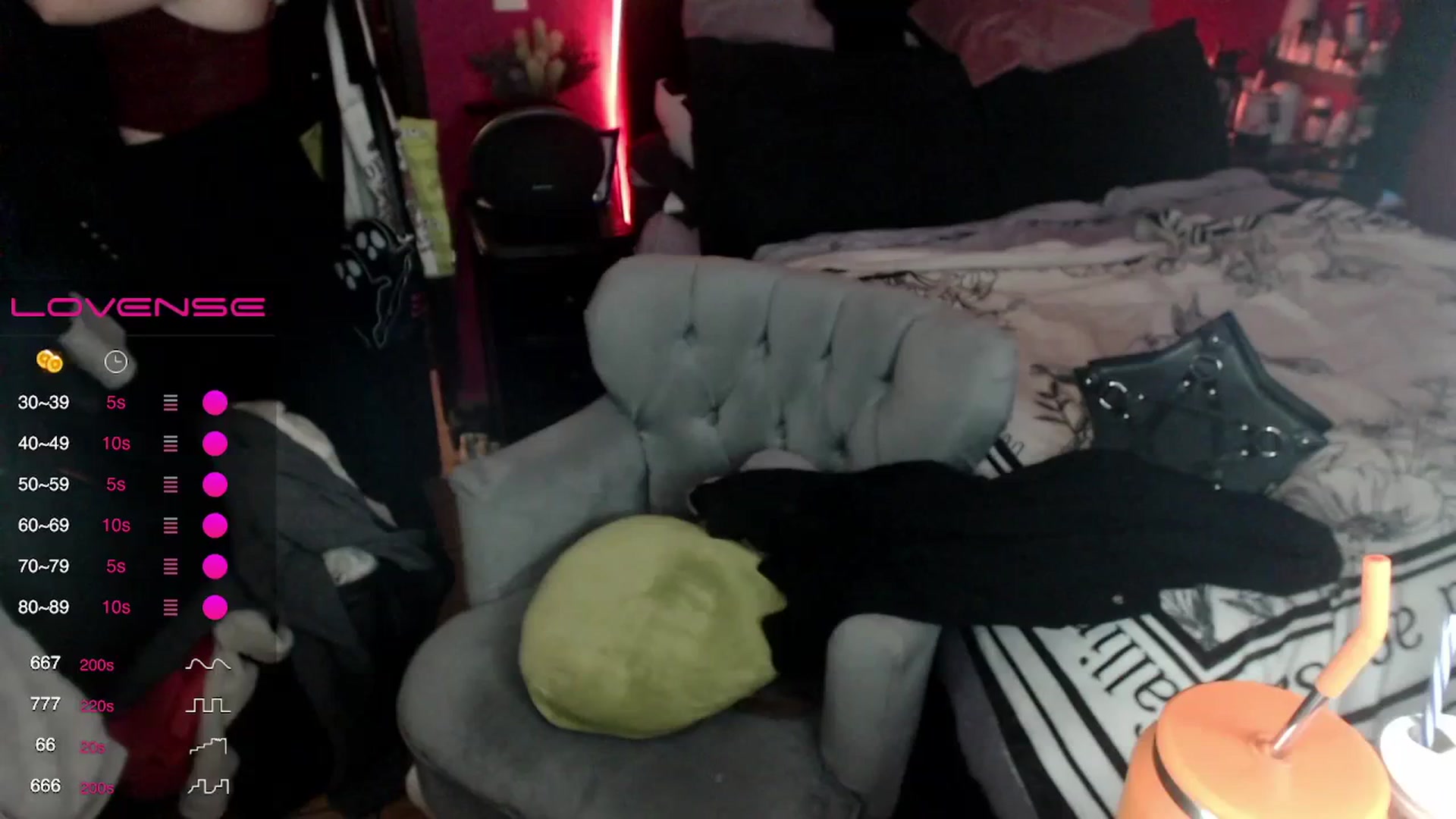 Gallery image thumbnail from AxeHallow's myfreecams stream on, 03/04/2024, 24:41 image 17 of 20