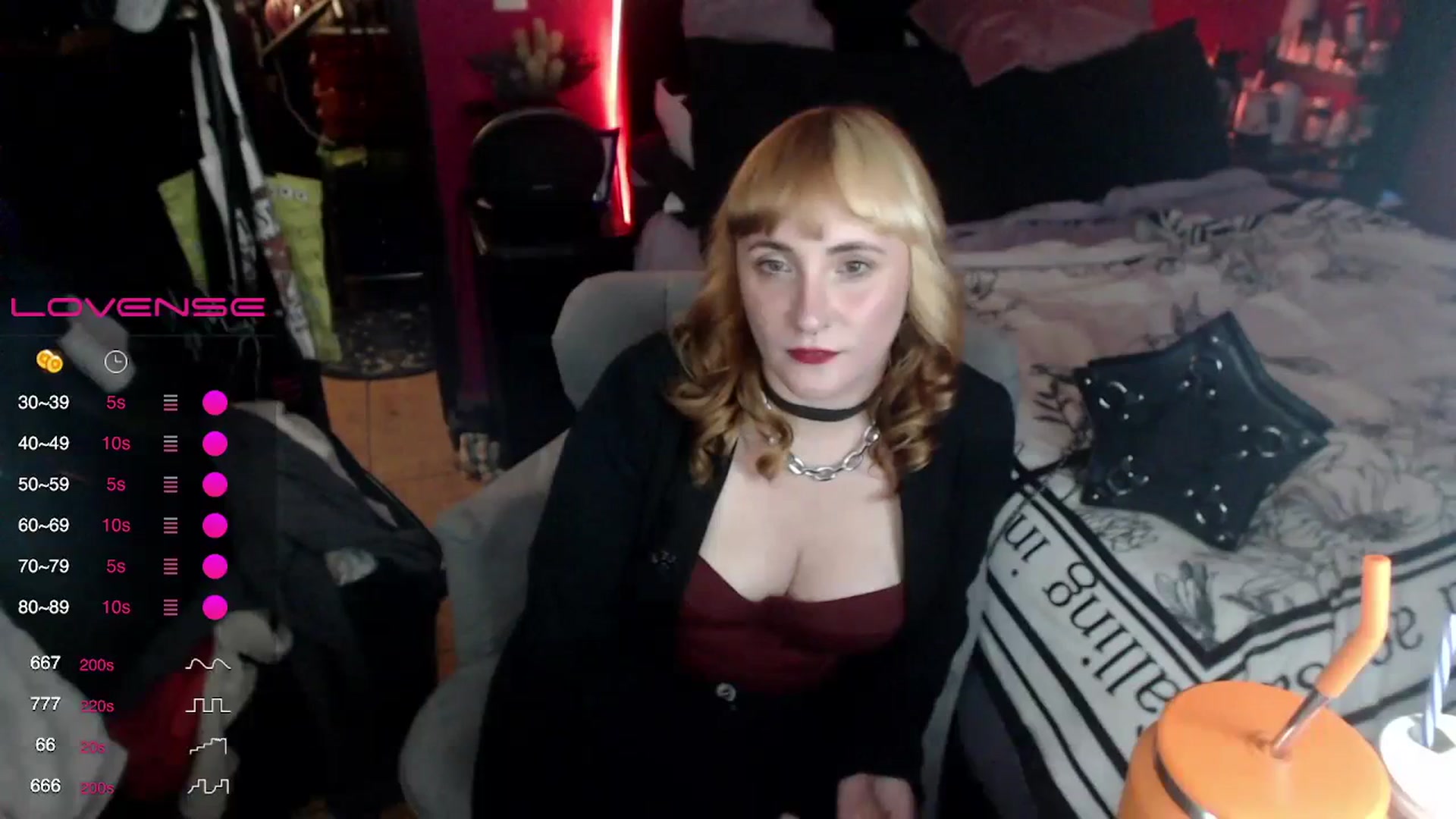 Gallery image thumbnail from AxeHallow's myfreecams stream on, 03/04/2024, 24:41 image 18 of 20
