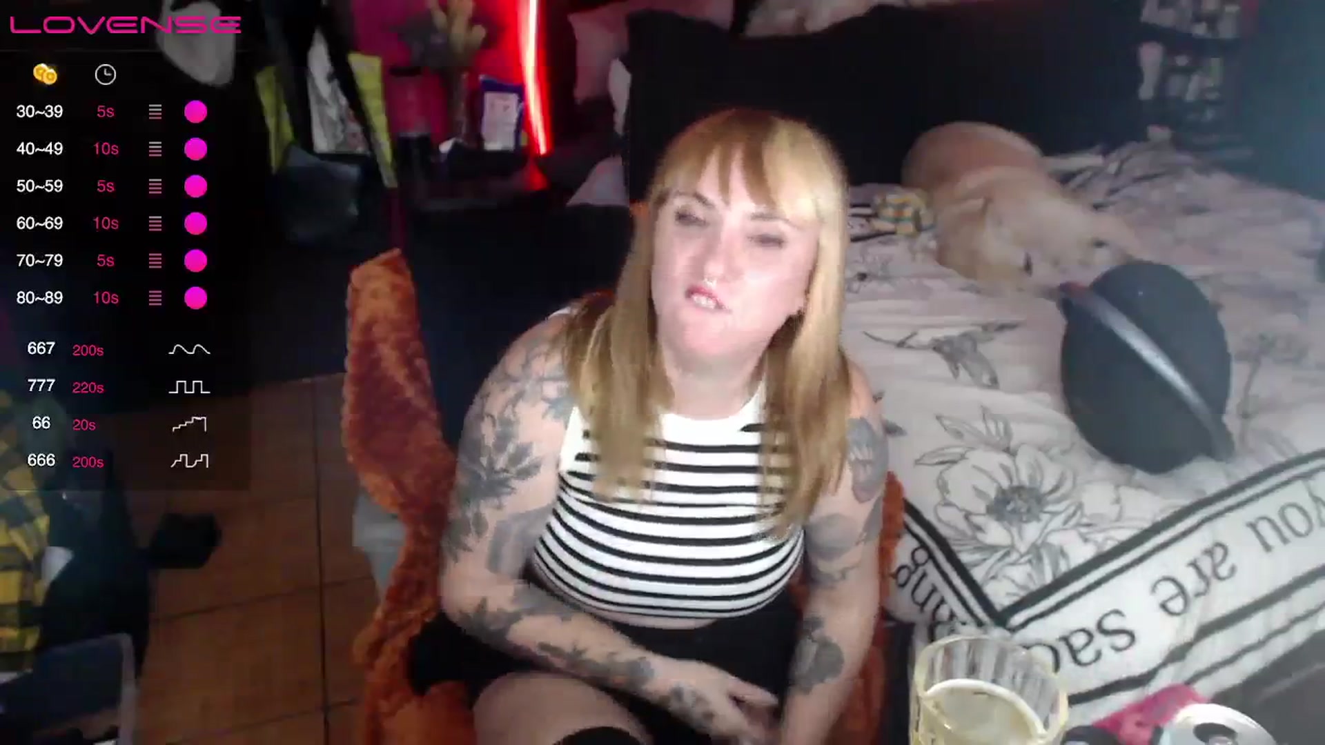 Gallery image thumbnail from AxeHallow's myfreecams stream on, 03/08/2024, 02:19 image 17 of 20