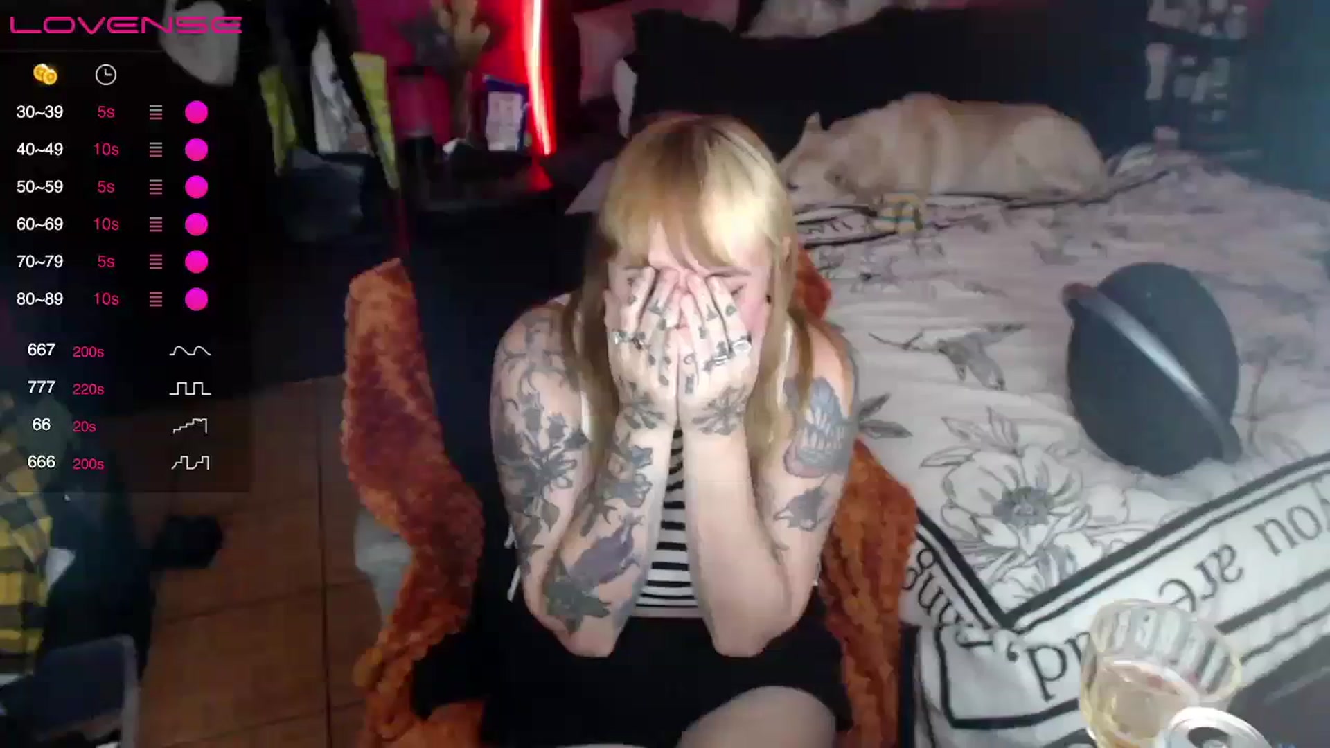 Gallery image thumbnail from AxeHallow's myfreecams stream on, 03/08/2024, 02:19 image 14 of 20