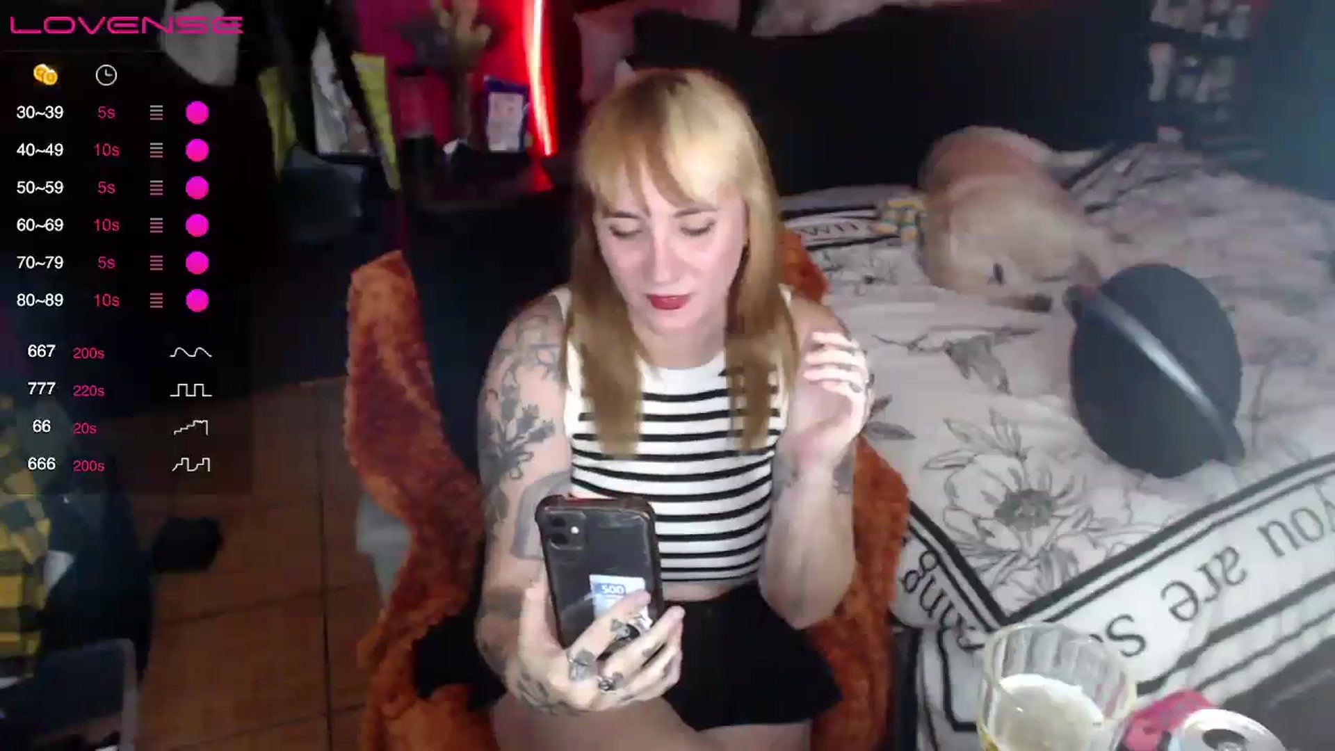 Gallery image thumbnail from AxeHallow's myfreecams stream on, 03/08/2024, 02:19 image 18 of 20