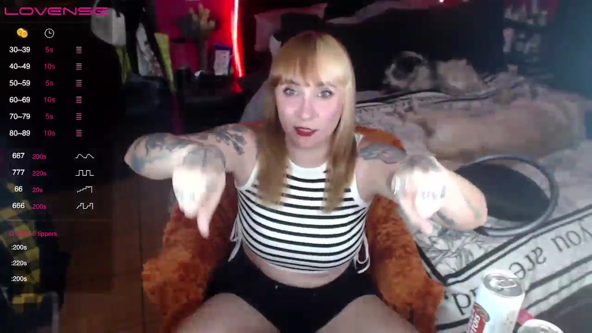 Gallery image thumbnail from AxeHallow's myfreecams stream on, 03/08/2024, 02:19 image 3 of 20