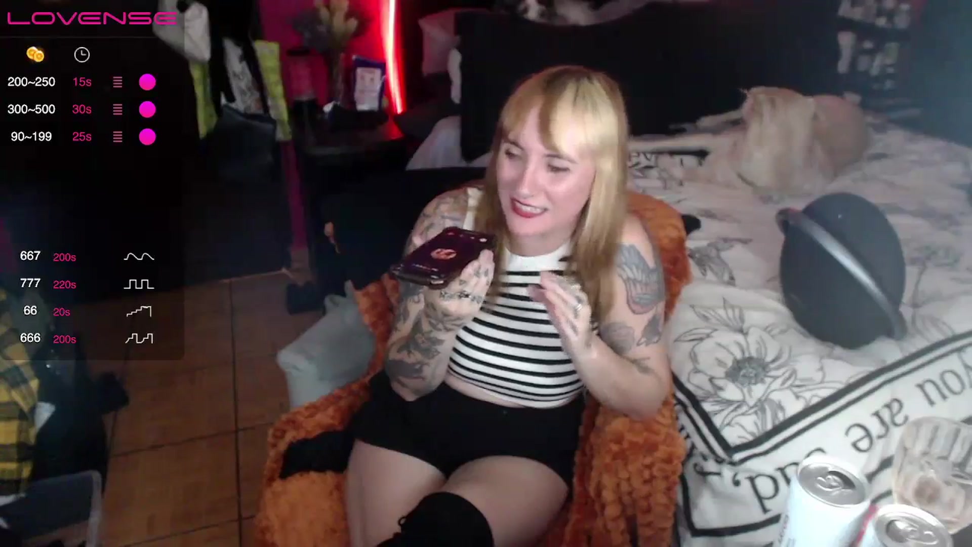 Gallery image thumbnail from AxeHallow's myfreecams stream on, 03/08/2024, 04:01 image 5 of 20