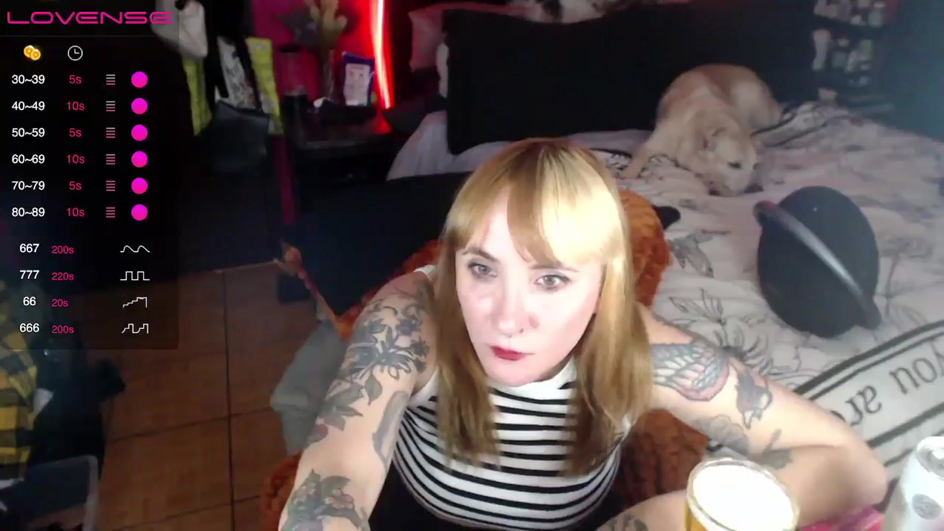 Gallery image thumbnail from AxeHallow's myfreecams stream on, 03/08/2024, 04:01 image 8 of 20