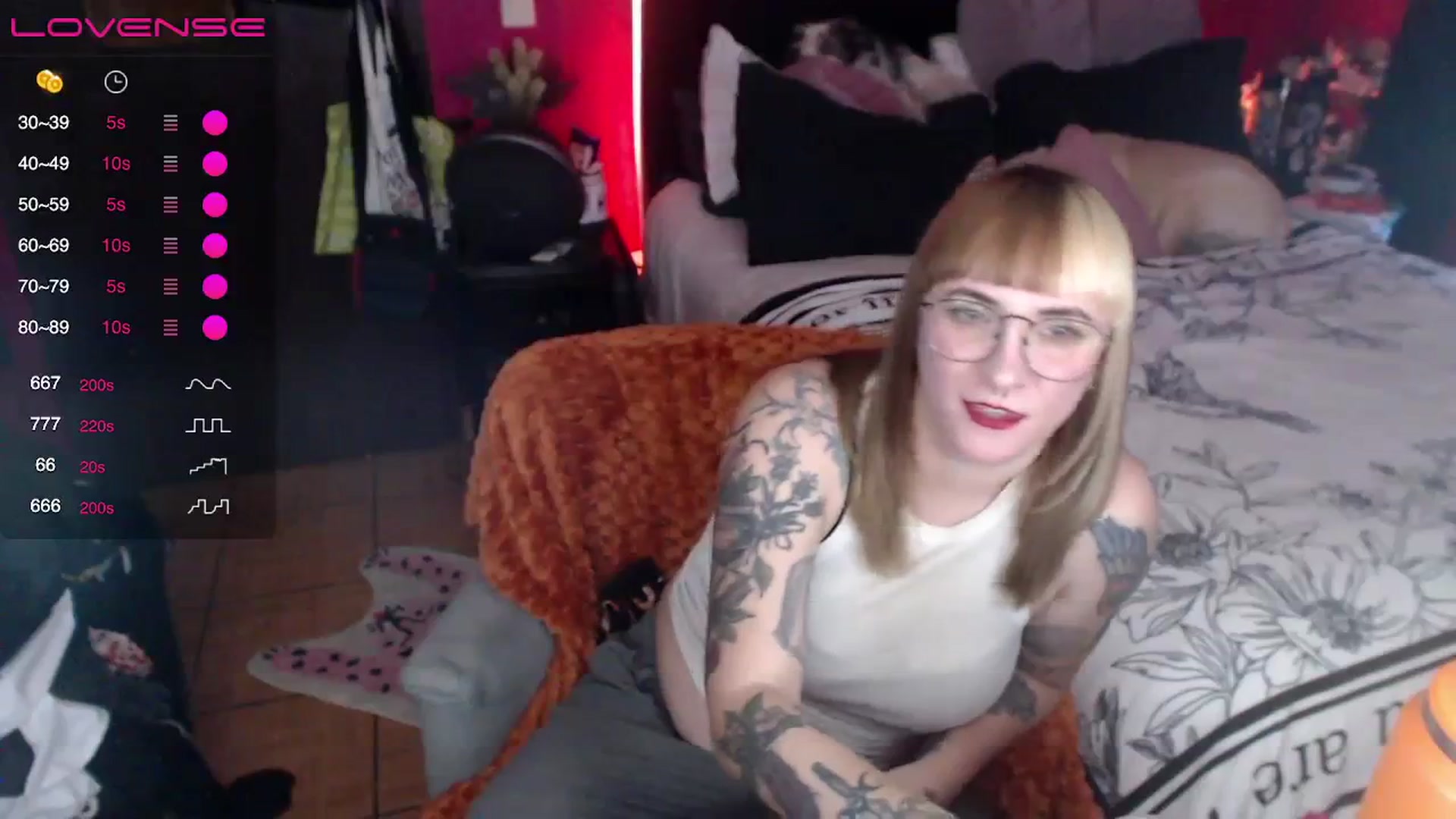 Gallery image thumbnail from AxeHallow's myfreecams stream on, 03/27/2024, 24:00 image 9 of 20