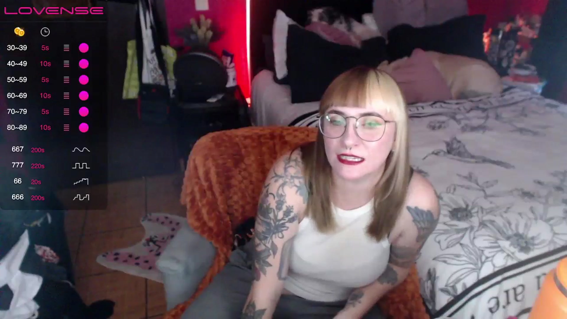 Gallery image thumbnail from AxeHallow's myfreecams stream on, 03/27/2024, 24:00 image 8 of 20