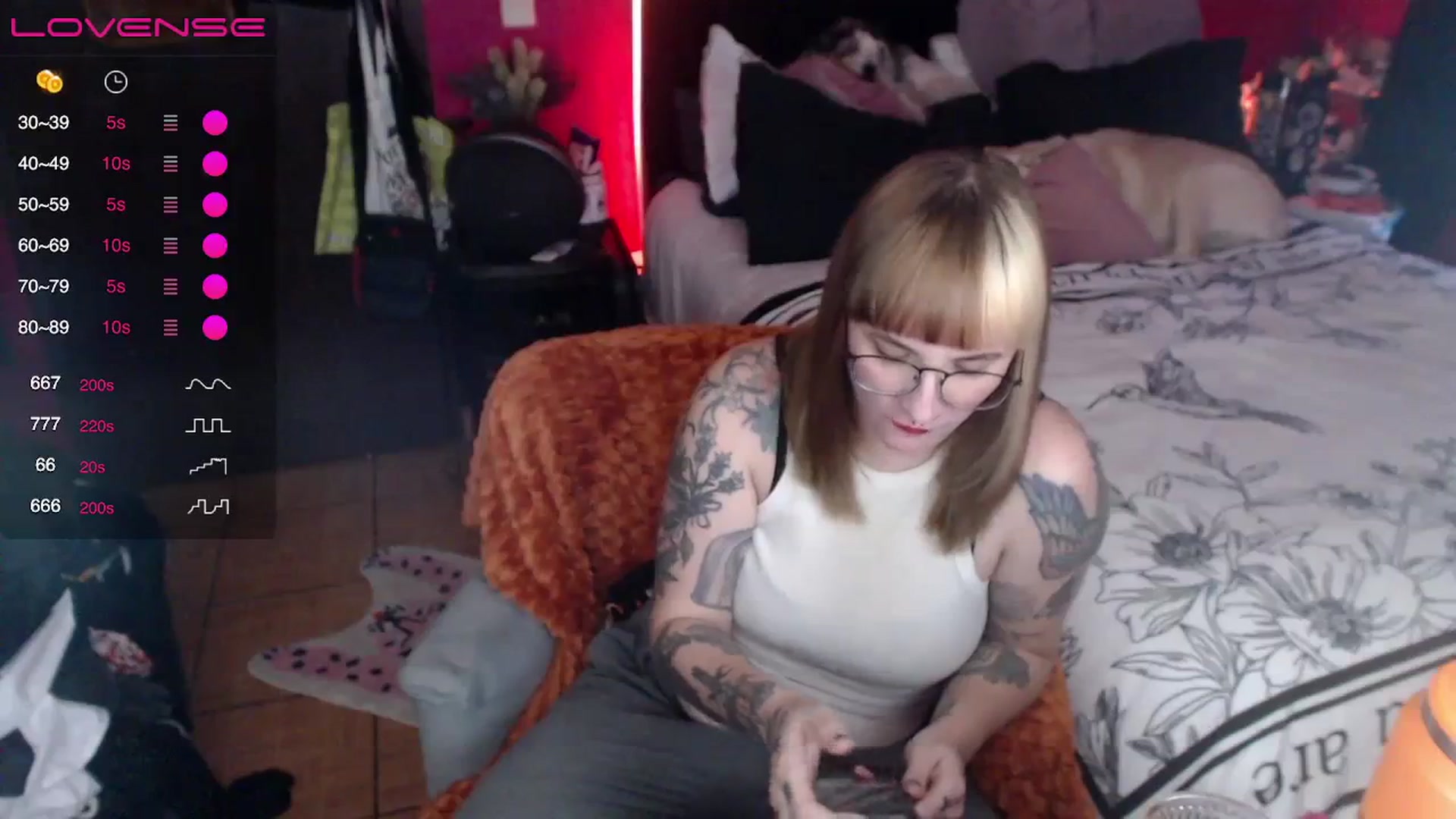 Gallery image thumbnail from AxeHallow's myfreecams stream on, 03/27/2024, 24:00 image 3 of 20