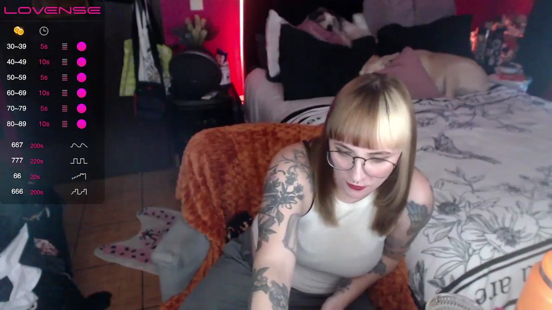Gallery image thumbnail from AxeHallow's myfreecams stream on, 03/27/2024, 24:00 image 5 of 20