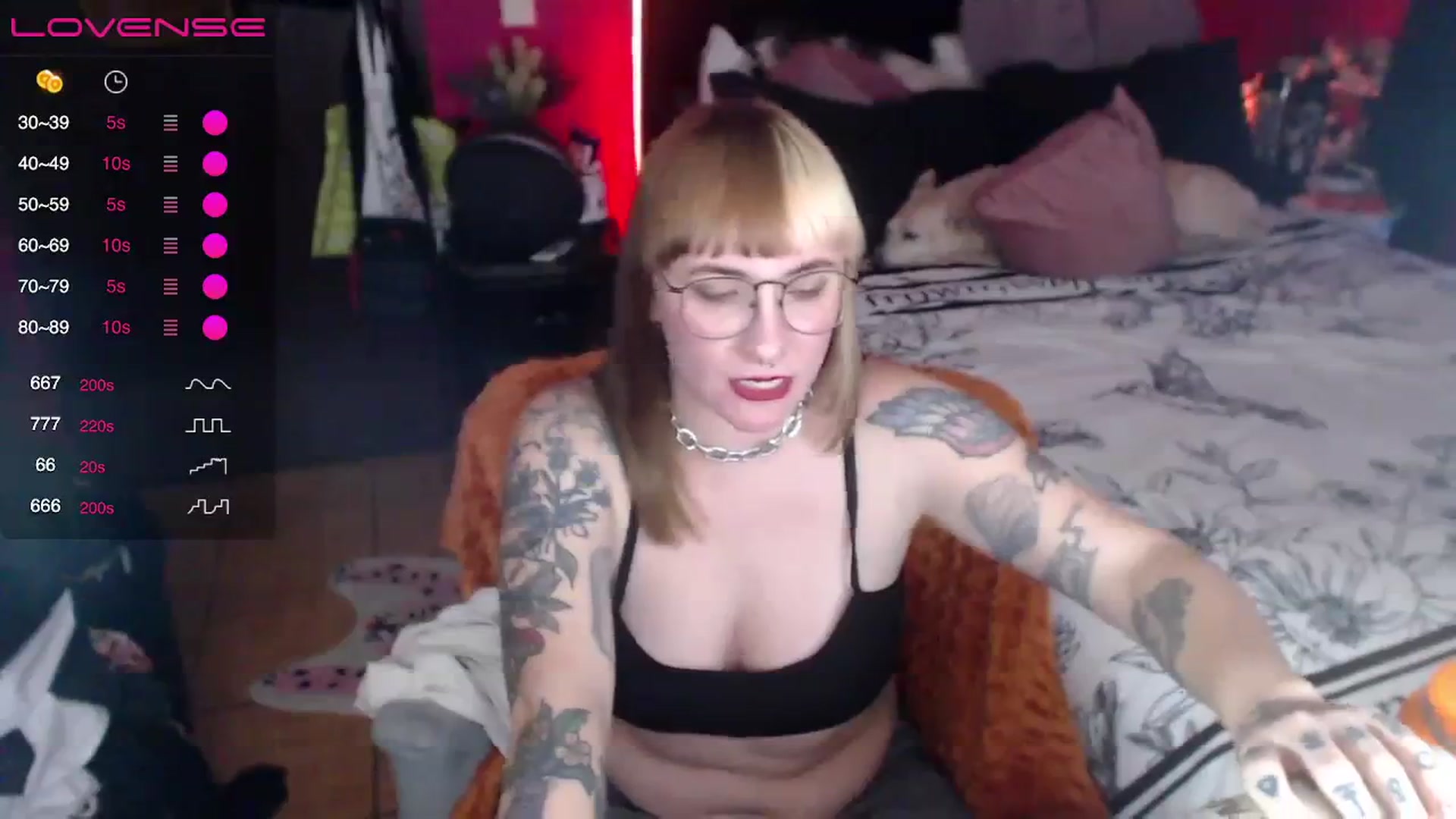 Gallery image thumbnail from AxeHallow's myfreecams stream on, 03/27/2024, 01:05 image 7 of 20