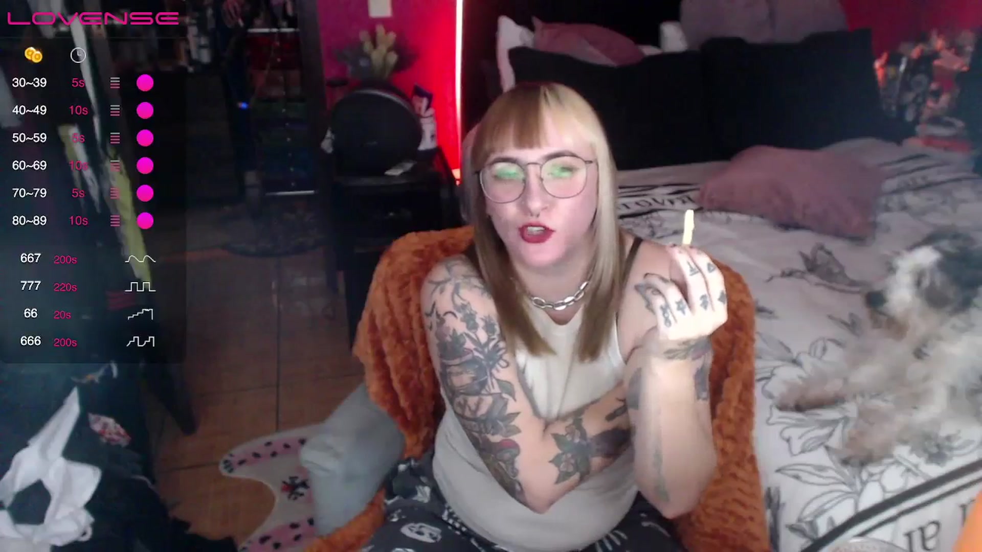 Gallery image thumbnail from AxeHallow's myfreecams stream on, 03/27/2024, 01:05 image 16 of 20