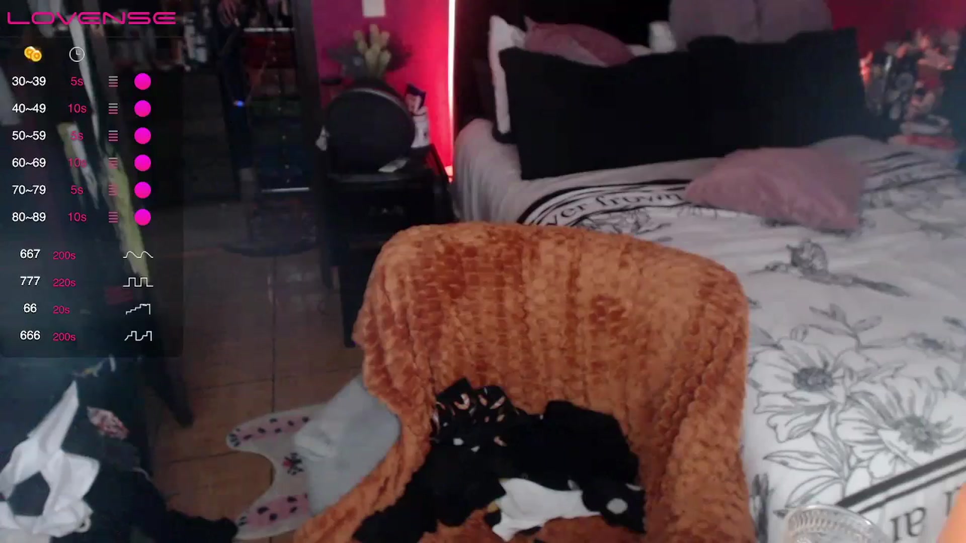 Gallery image thumbnail from AxeHallow's myfreecams stream on, 03/27/2024, 01:05 image 14 of 20