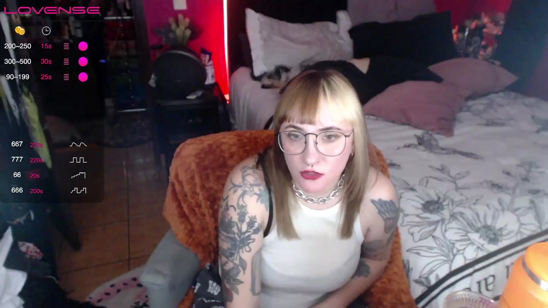 Gallery image thumbnail from AxeHallow's myfreecams stream on, 03/27/2024, 01:42 image 3 of 20
