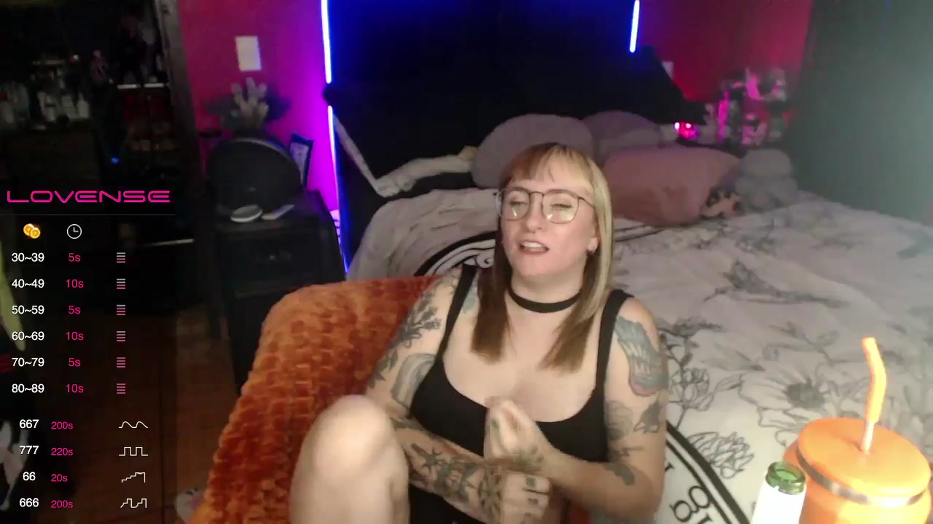 Gallery image thumbnail from AxeHallow's myfreecams stream on, 03/29/2024, 03:00 image 7 of 20