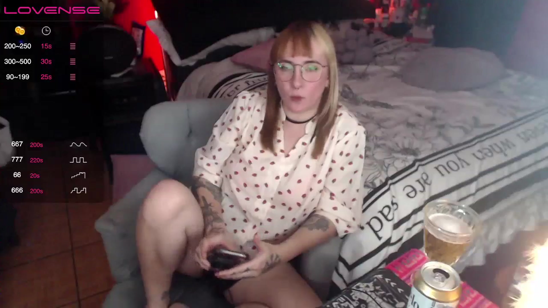 Gallery image thumbnail from AxeHallow's myfreecams stream on, 03/31/2024, 03:01 image 9 of 20