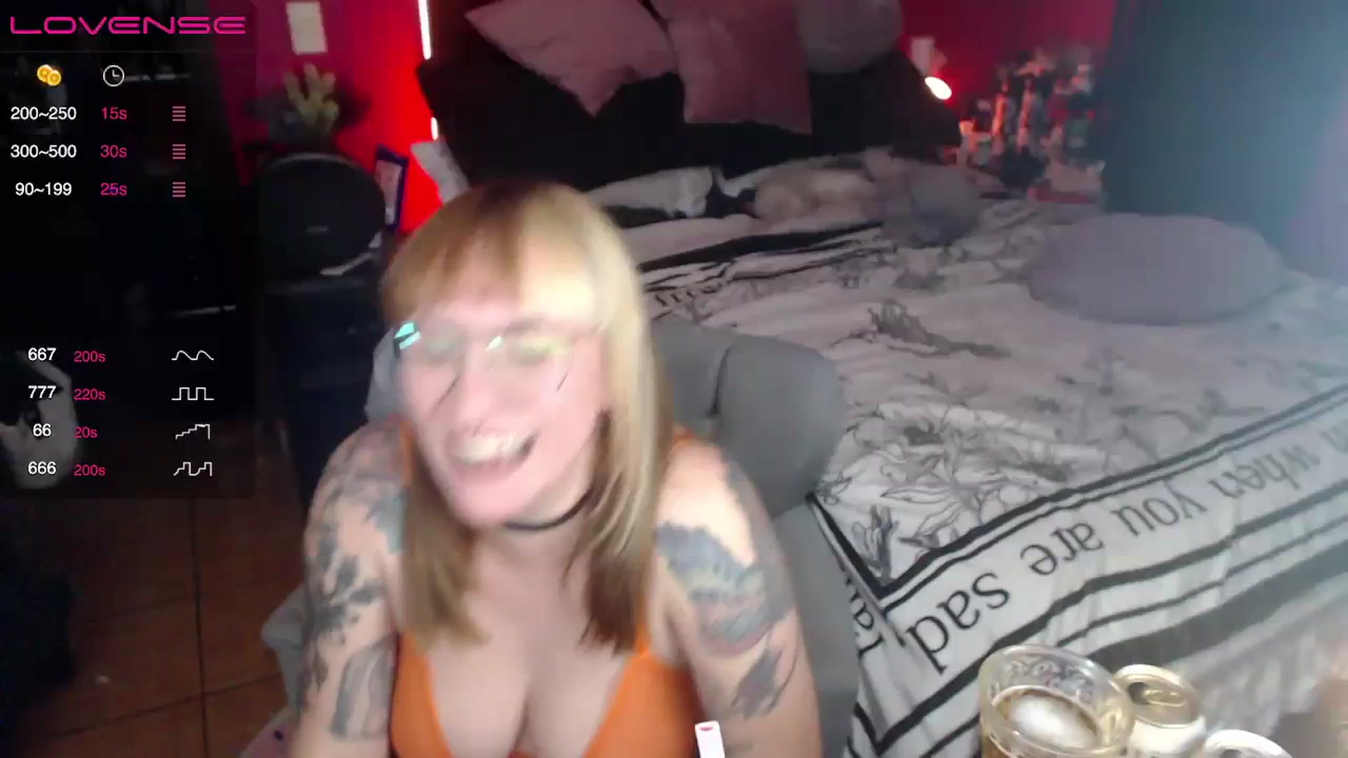 Gallery image thumbnail from AxeHallow's myfreecams stream on, 03/31/2024, 03:54 image 1 of 20