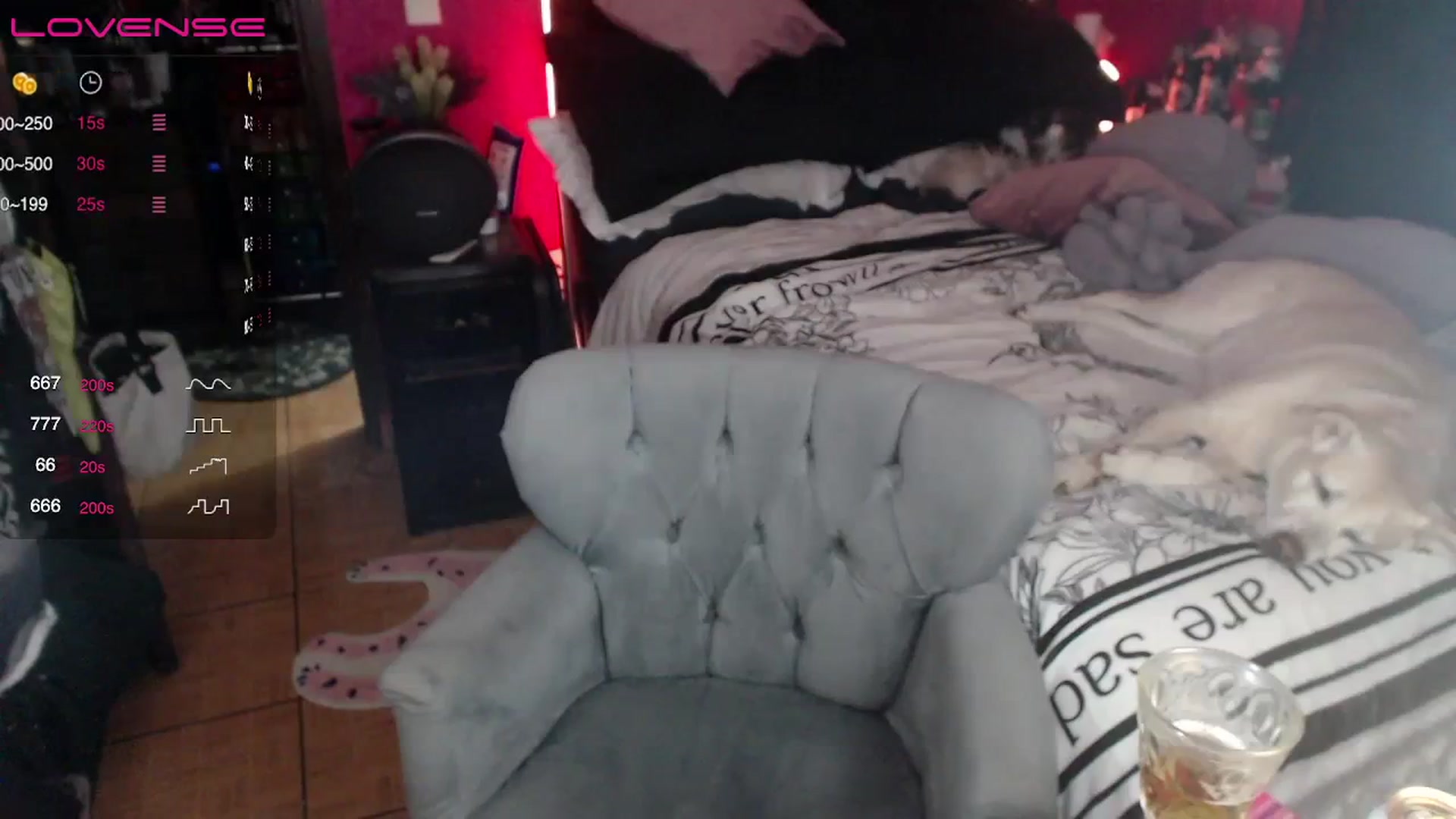 Gallery image thumbnail from AxeHallow's myfreecams stream on, 03/31/2024, 08:30 image 18 of 20