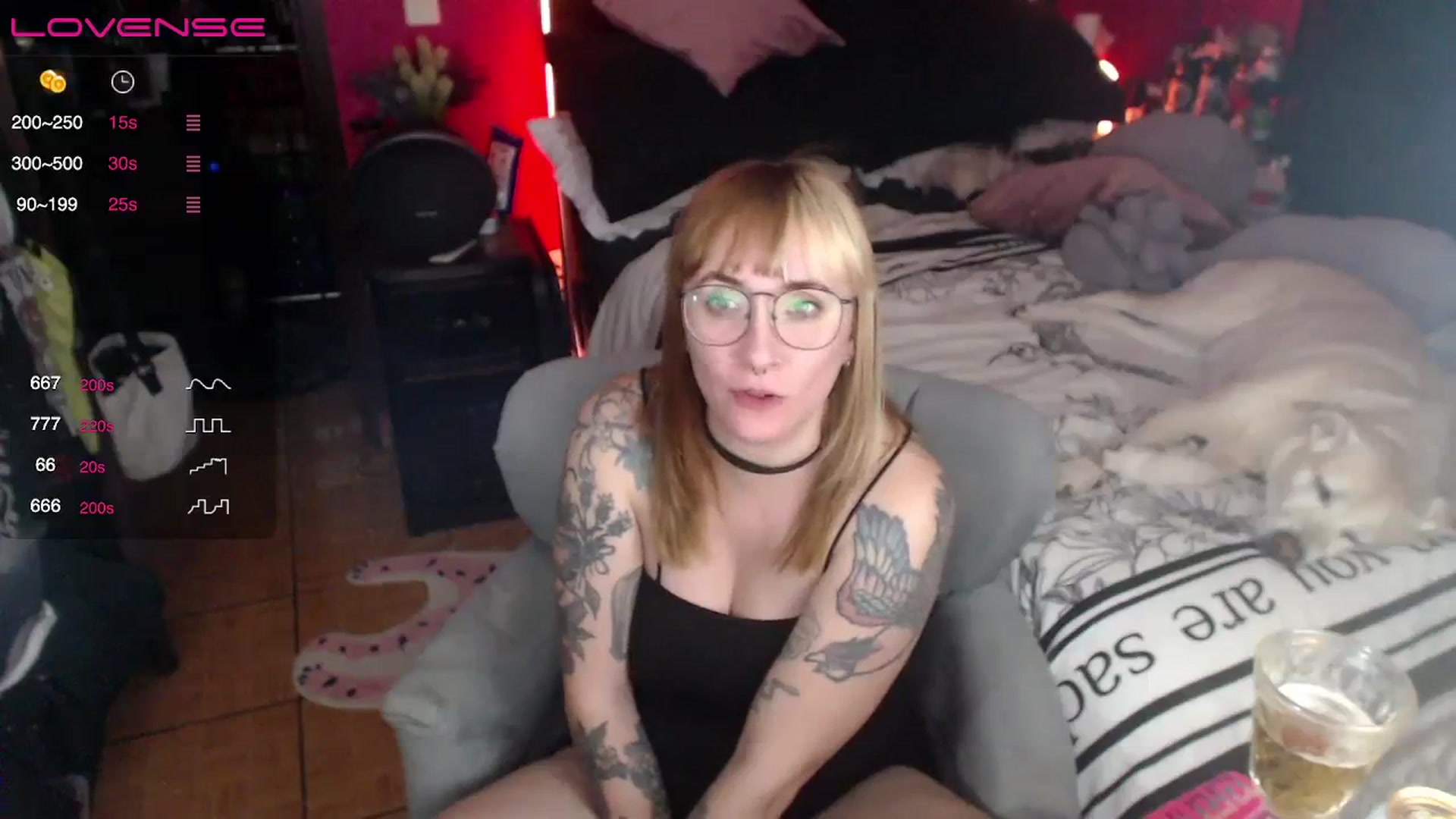 Gallery image thumbnail from AxeHallow's myfreecams stream on, 03/31/2024, 08:30 image 13 of 20