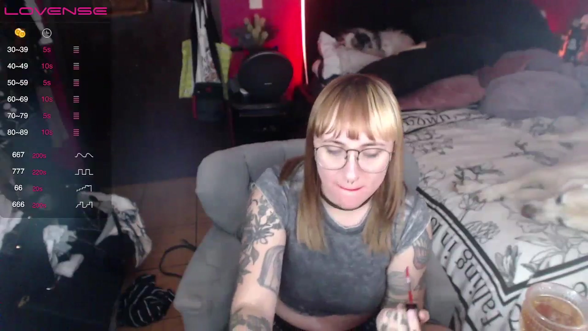 Gallery image thumbnail from AxeHallow's myfreecams stream on, 04/06/2024, 15:14 image 14 of 20