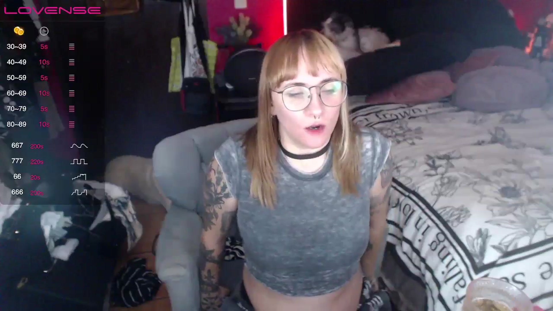 Gallery image thumbnail from AxeHallow's myfreecams stream on, 04/06/2024, 15:14 image 13 of 20