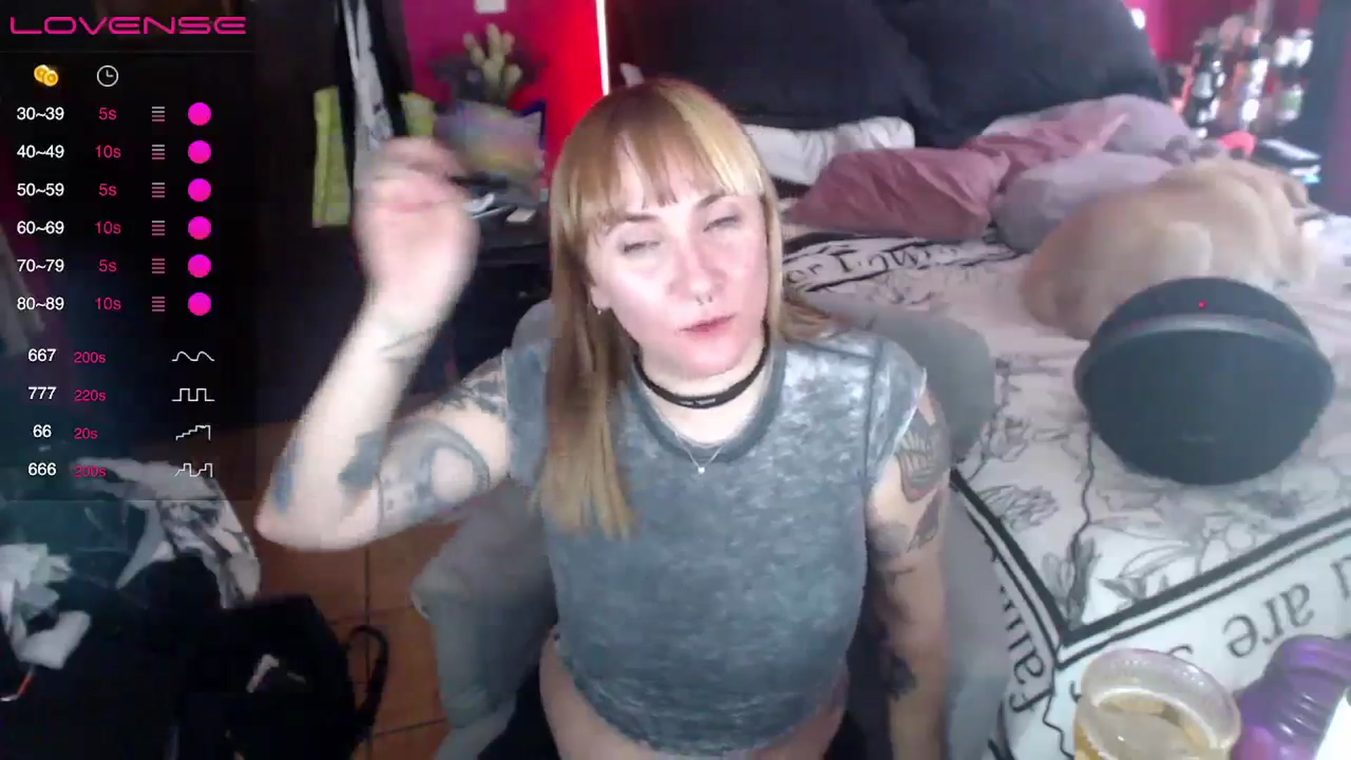 Gallery image thumbnail from AxeHallow's myfreecams stream on, 04/06/2024, 16:21 image 11 of 20
