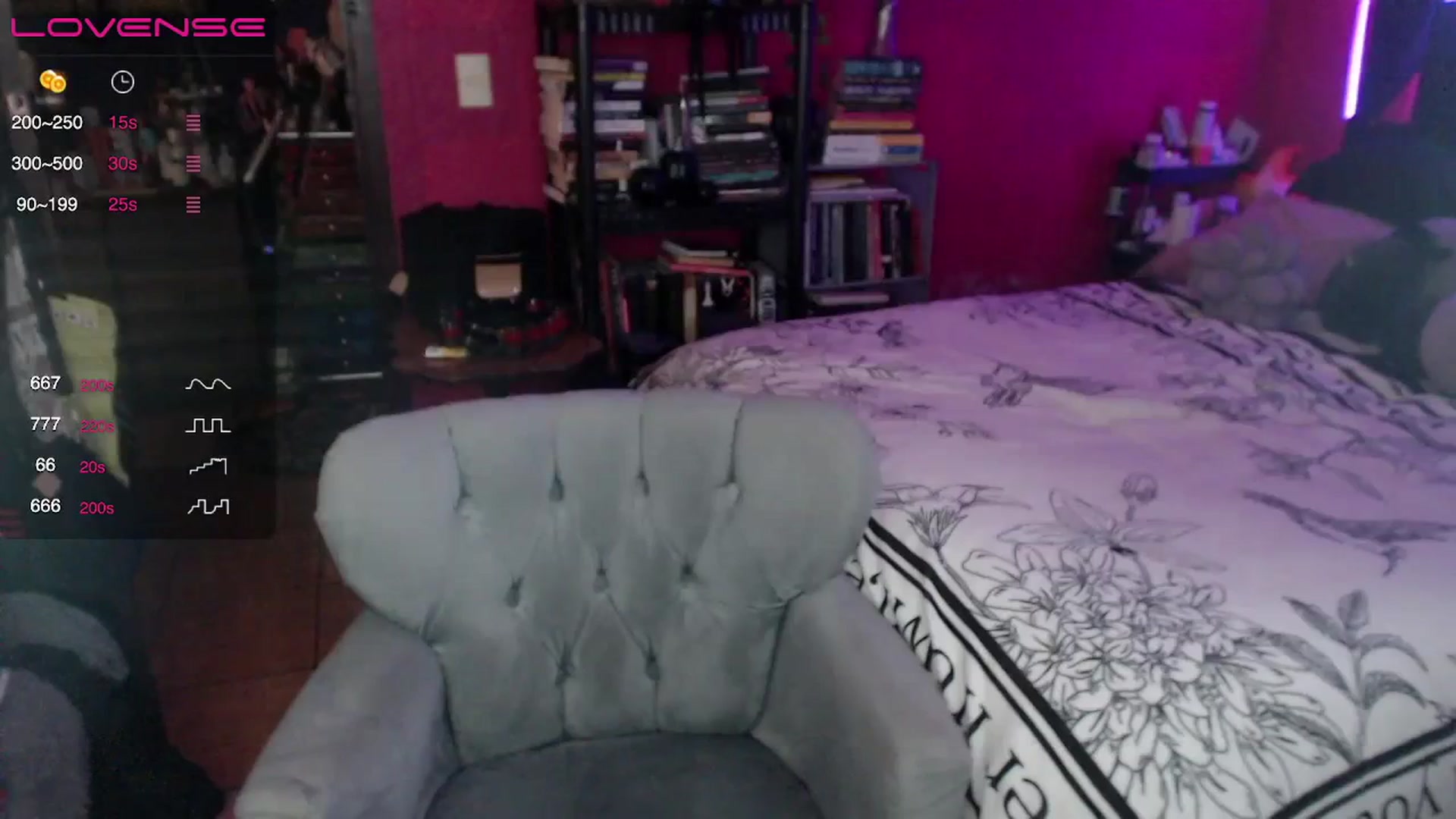 Gallery image thumbnail from AxeHallow's myfreecams stream on, 04/12/2024, 24:47 image 17 of 20