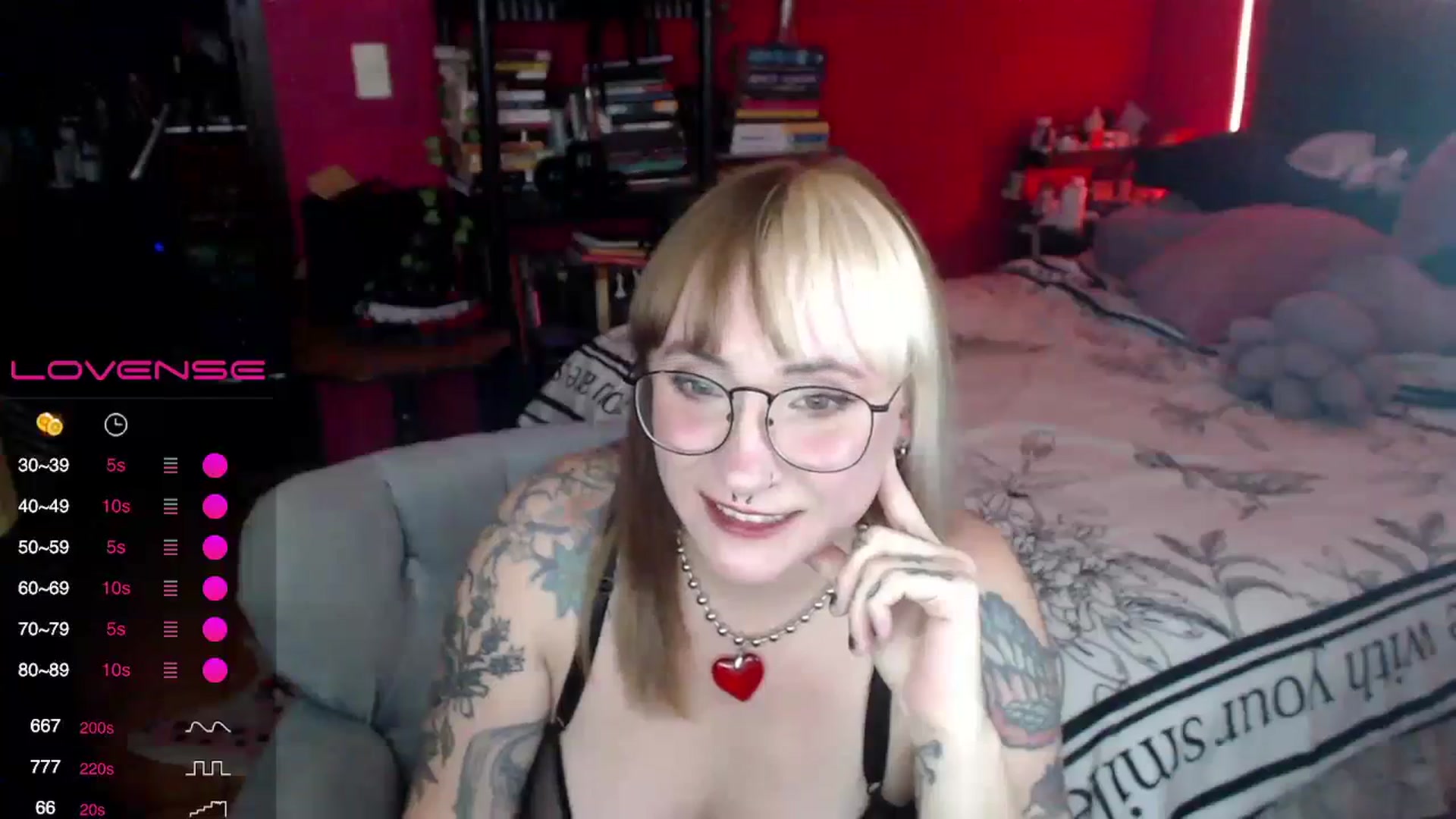 Gallery image thumbnail from AxeHallow's myfreecams stream on, 04/14/2024, 01:55 image 9 of 20