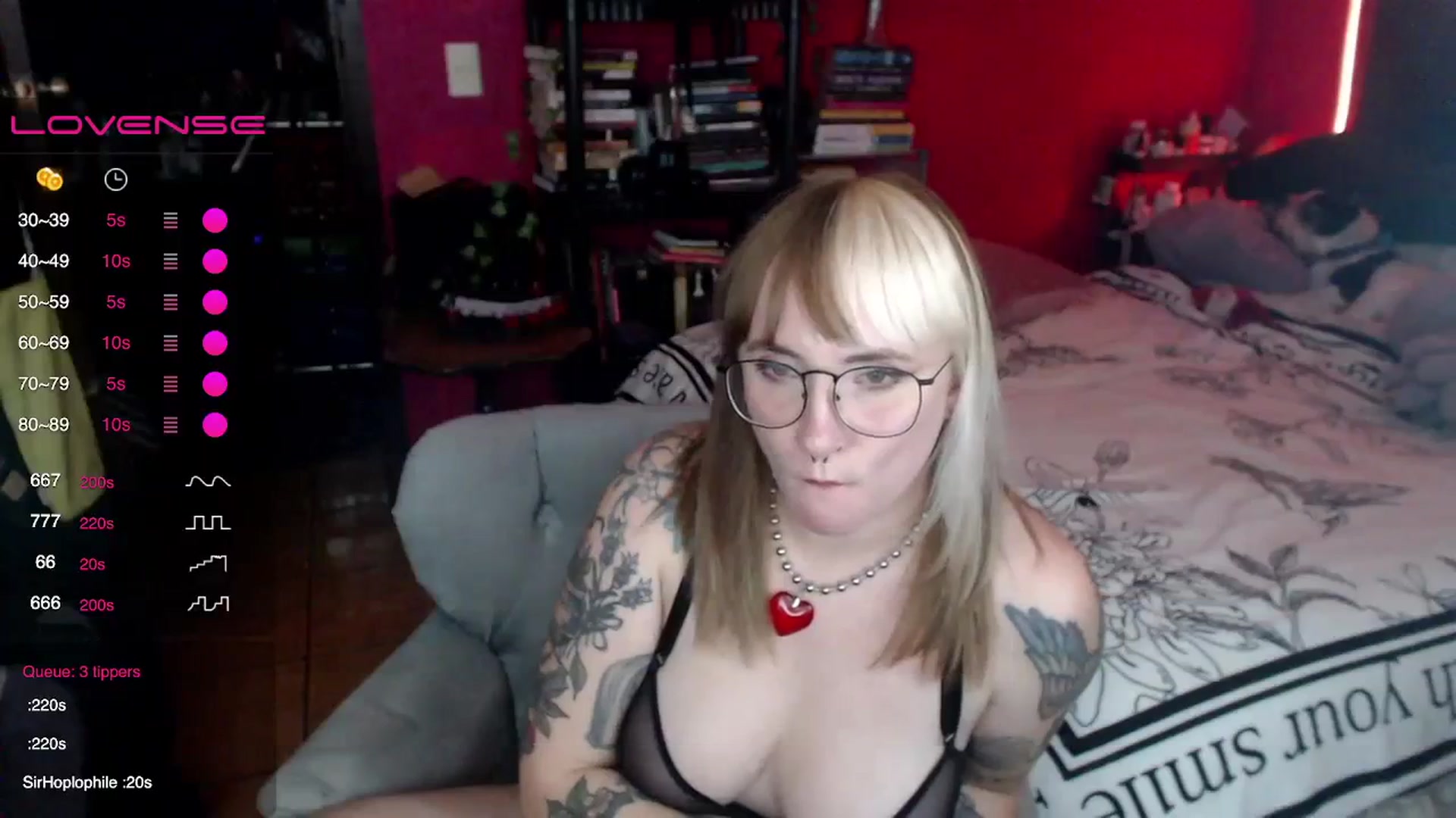 Gallery image thumbnail from AxeHallow's myfreecams stream on, 04/14/2024, 03:49 image 8 of 20