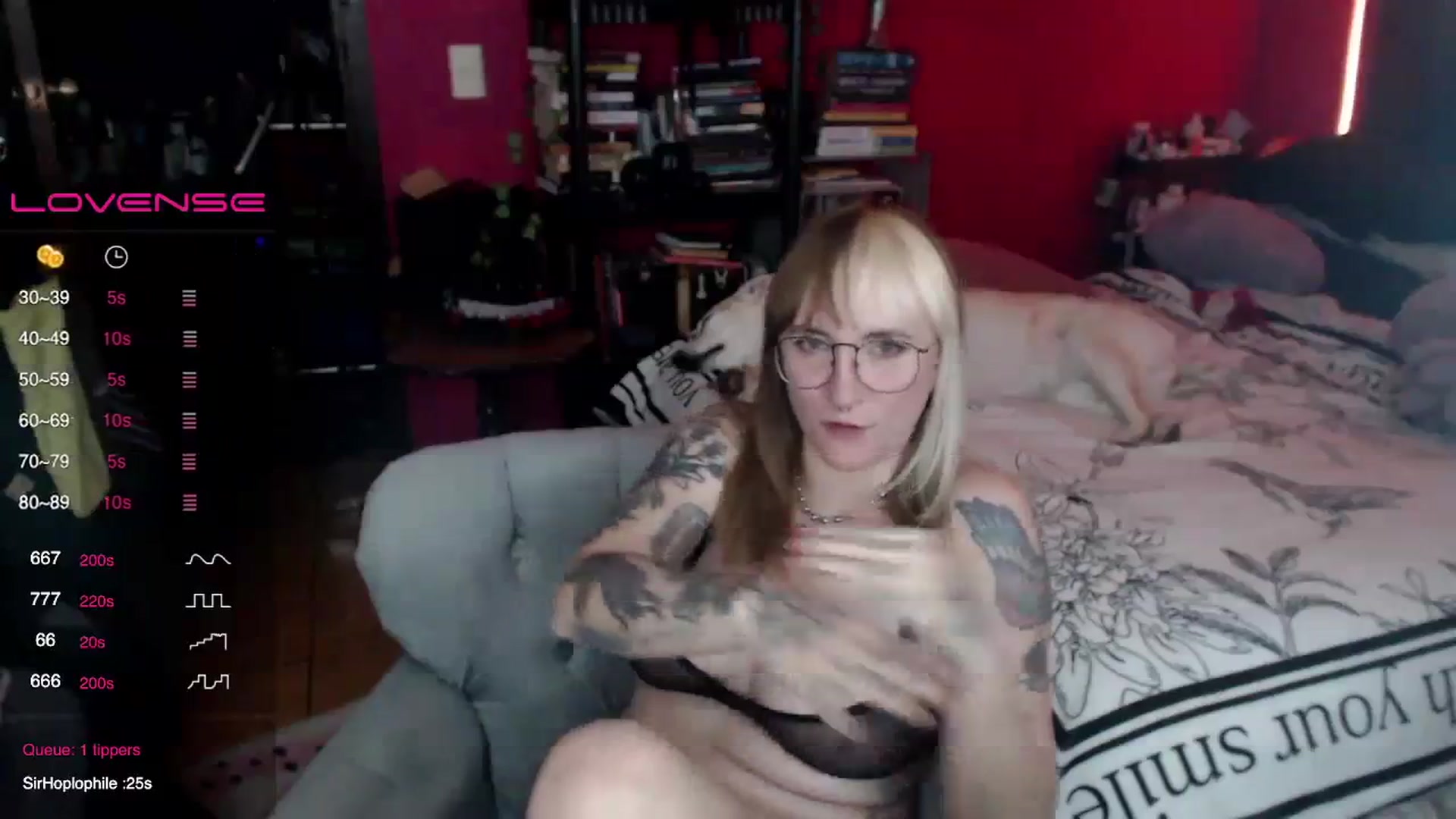 Gallery image thumbnail from AxeHallow's myfreecams stream on, 04/14/2024, 07:44 image 7 of 20