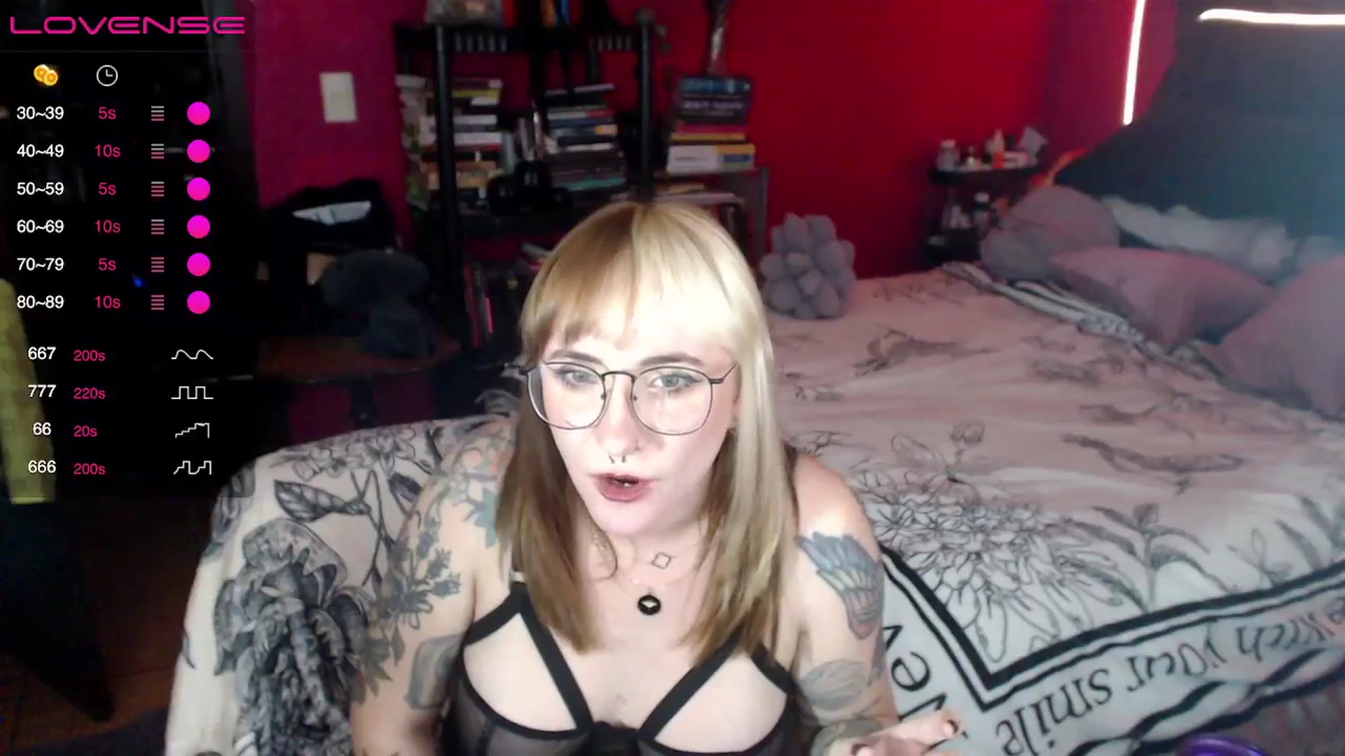 Gallery image thumbnail from AxeHallow's myfreecams stream on, 04/21/2024, 02:13 image 4 of 20