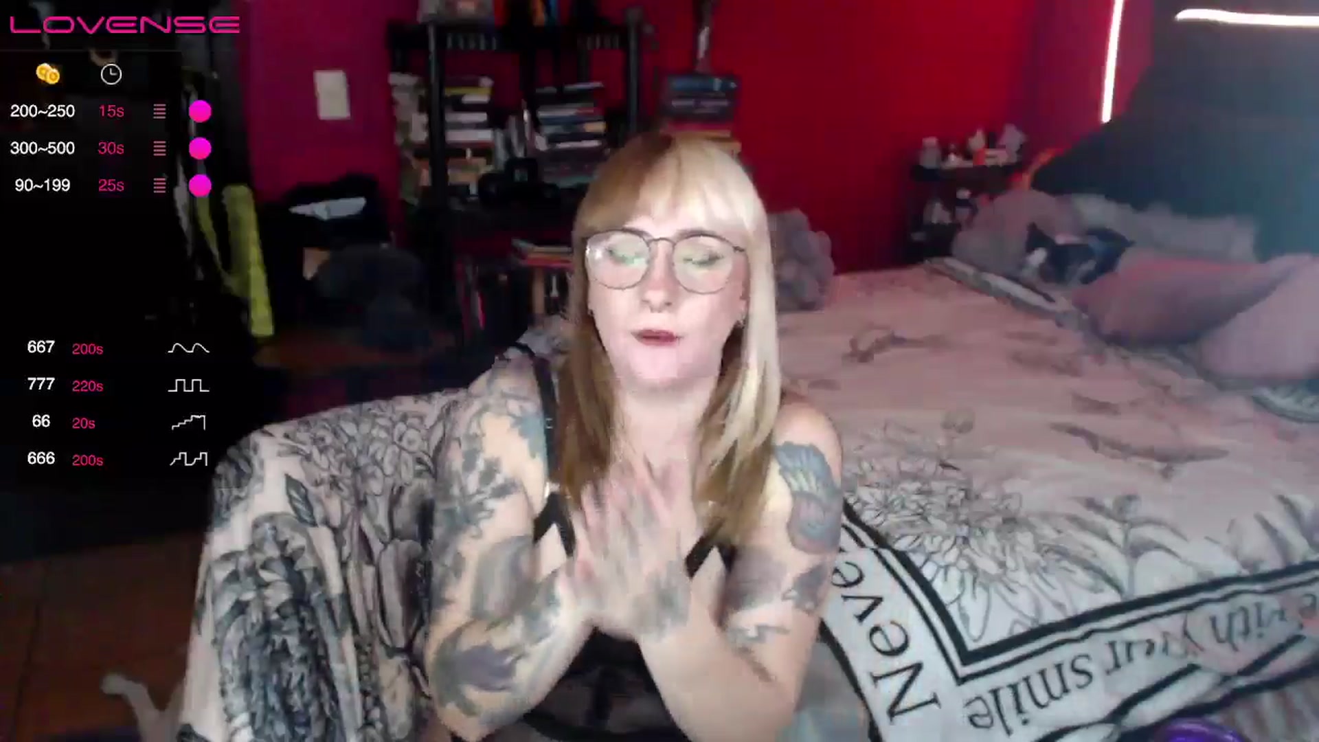 Gallery image thumbnail from AxeHallow's myfreecams stream on, 04/21/2024, 02:13 image 17 of 20