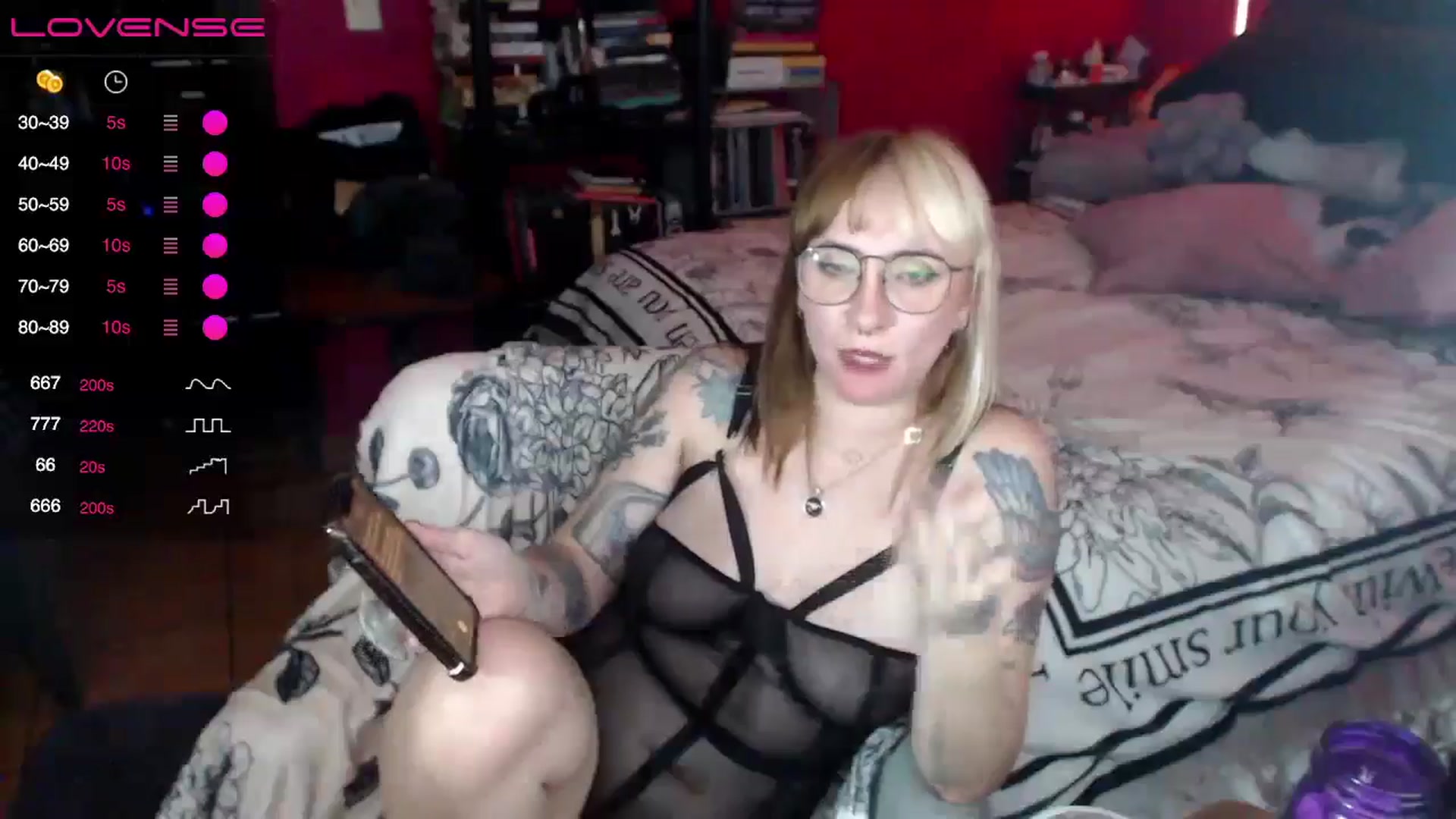 Gallery image thumbnail from AxeHallow's myfreecams stream on, 04/21/2024, 05:39 image 15 of 20