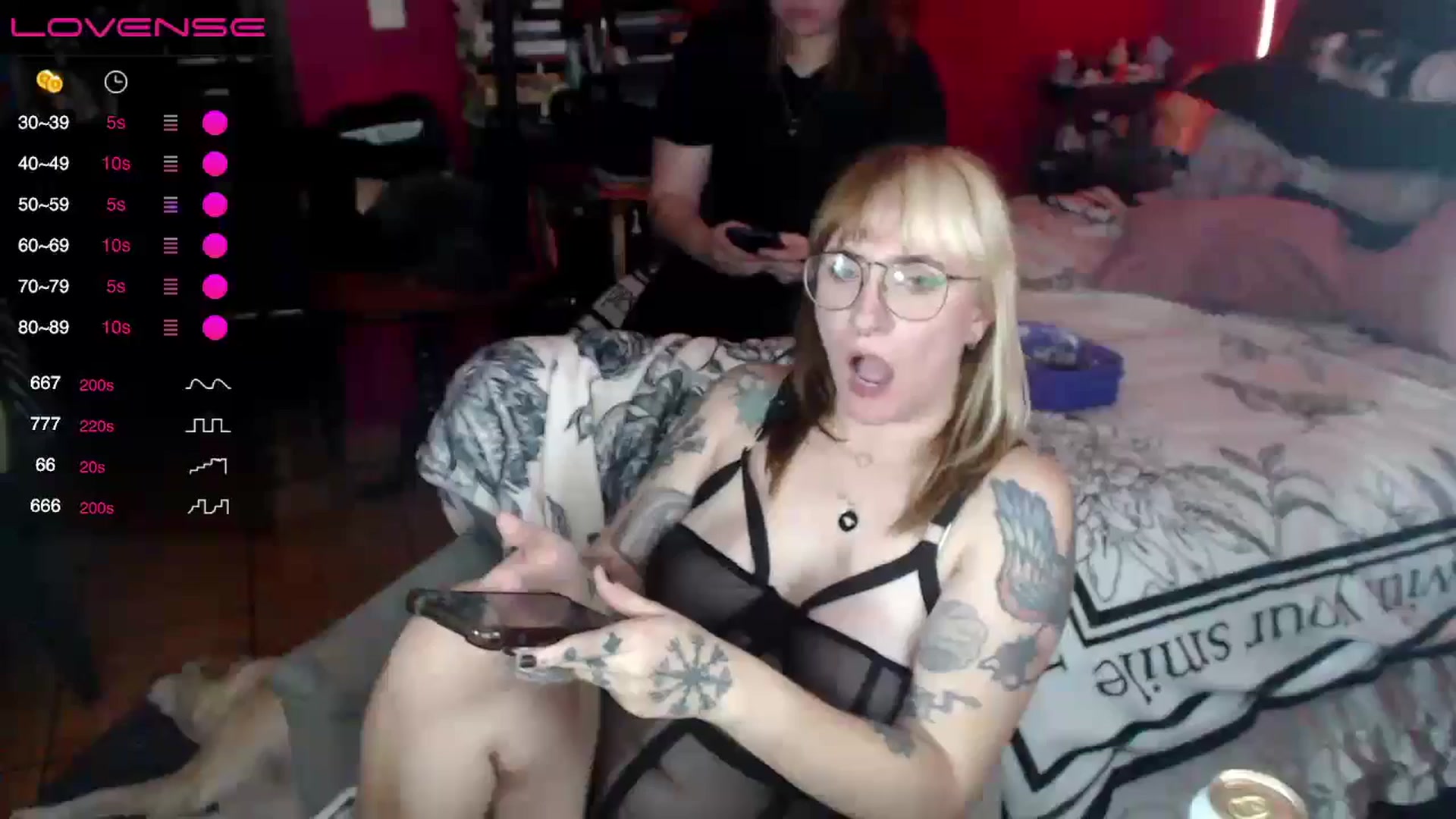 Gallery image thumbnail from AxeHallow's myfreecams stream on, 04/21/2024, 08:43 image 3 of 20