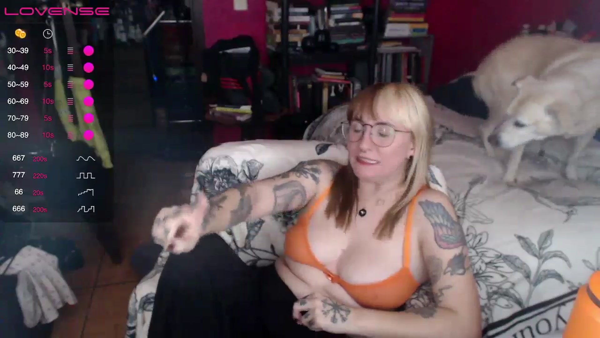 Gallery image thumbnail from AxeHallow's myfreecams stream on, 04/24/2024, 06:05 image 5 of 20
