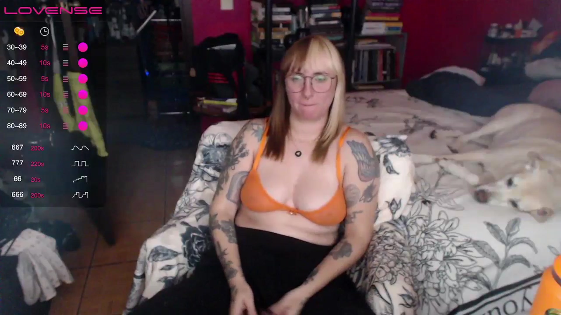 Gallery image thumbnail from AxeHallow's myfreecams stream on, 04/24/2024, 06:05 image 13 of 20