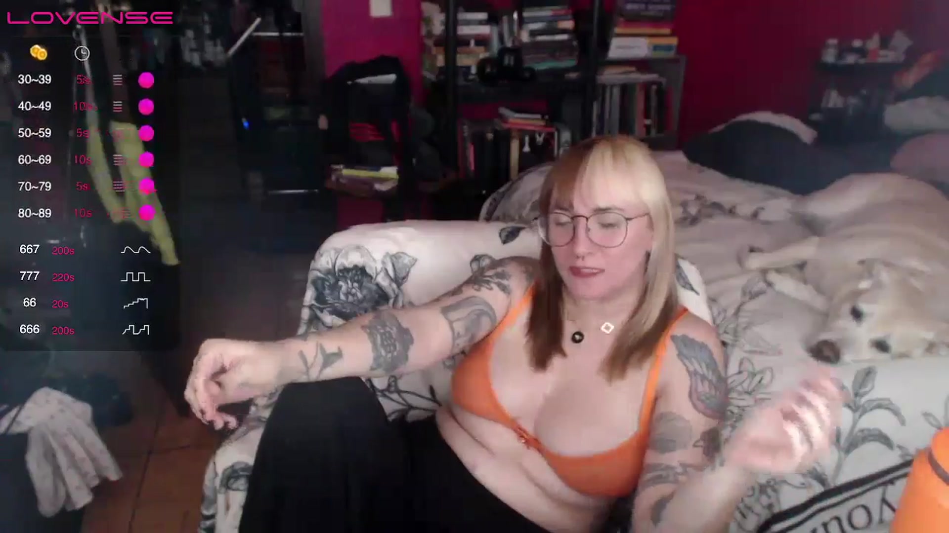 Gallery image thumbnail from AxeHallow's myfreecams stream on, 04/24/2024, 06:05 image 6 of 20