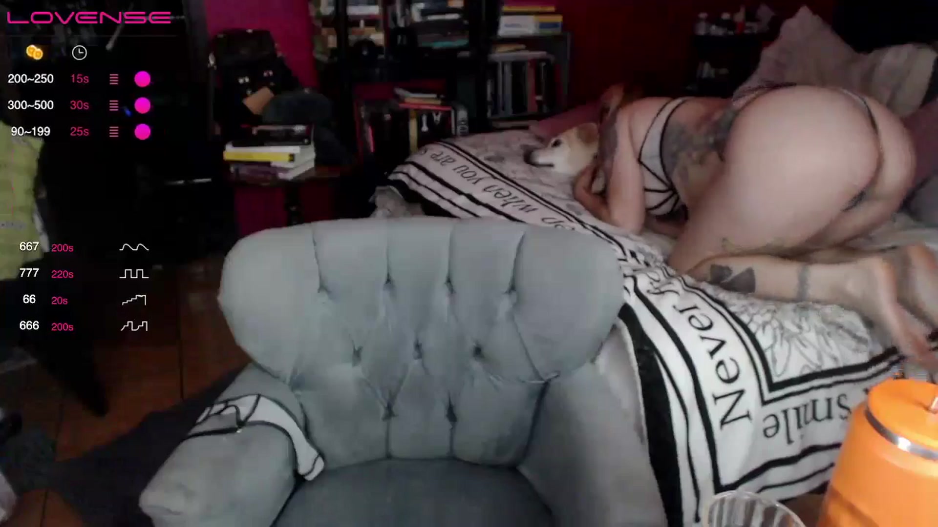 Gallery image thumbnail from AxeHallow's myfreecams stream on, 04/28/2024, 05:37 image 18 of 20