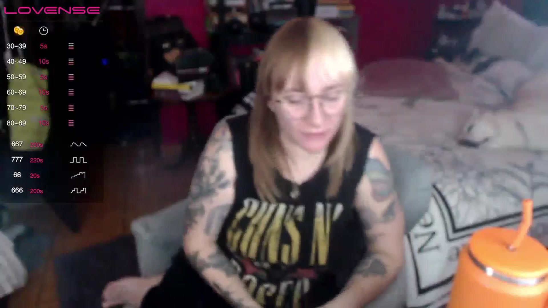 Gallery image thumbnail from AxeHallow's myfreecams stream on, 04/28/2024, 15:07 image 11 of 20