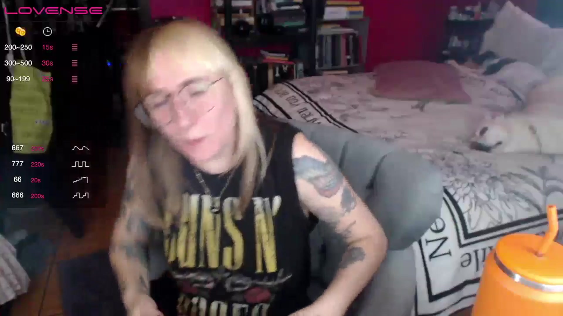 Gallery image thumbnail from AxeHallow's myfreecams stream on, 04/28/2024, 15:07 image 17 of 20