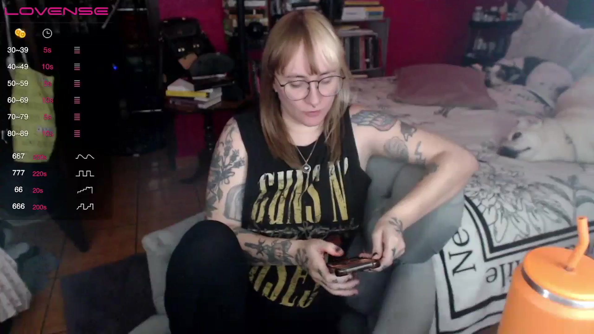 Gallery image thumbnail from AxeHallow's myfreecams stream on, 04/28/2024, 15:07 image 20 of 20