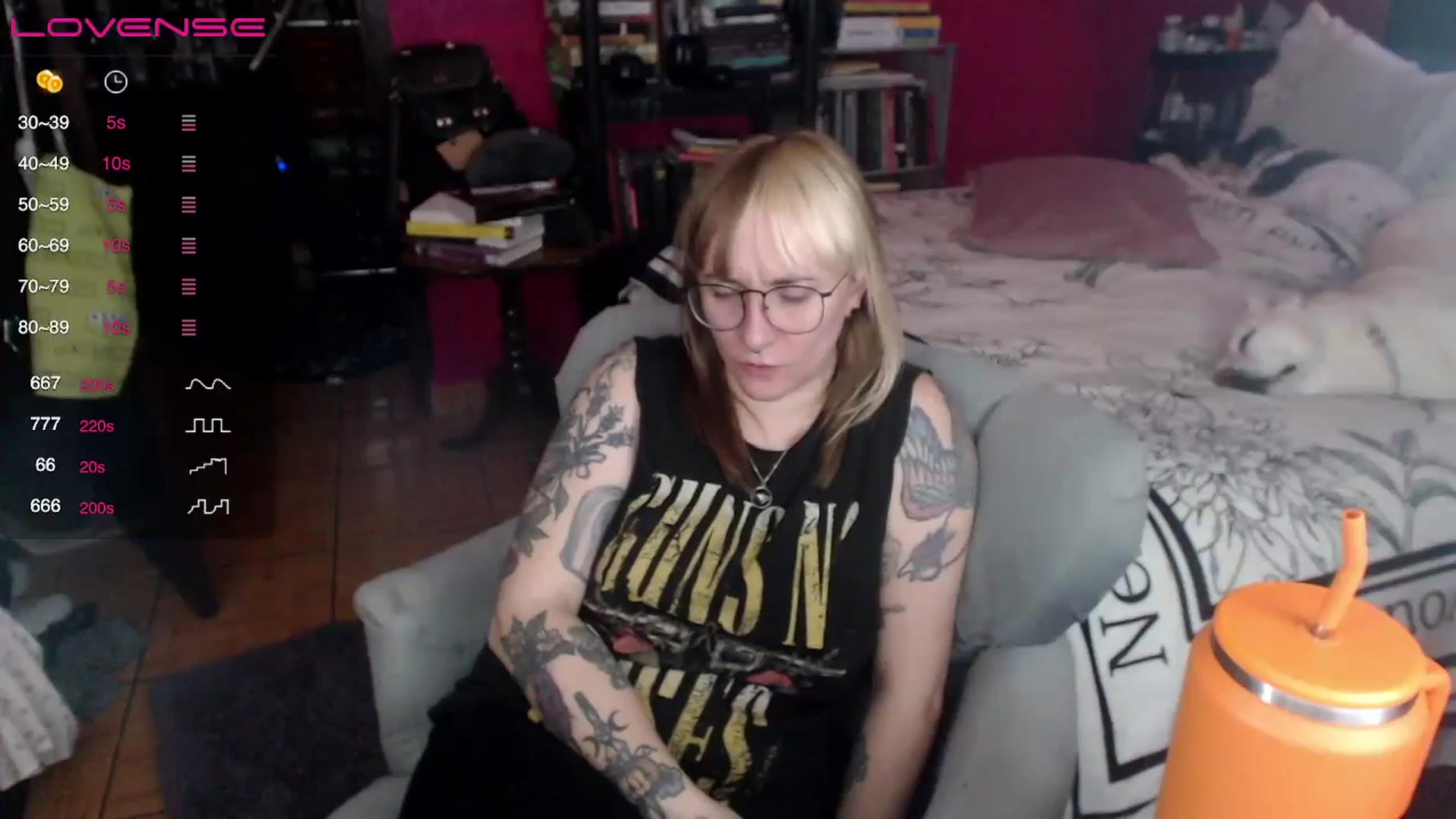 Gallery image thumbnail from AxeHallow's myfreecams stream on, 04/28/2024, 15:07 image 15 of 20