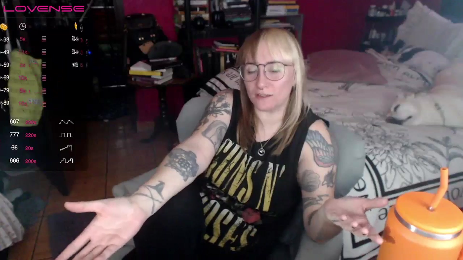 Gallery image thumbnail from AxeHallow's myfreecams stream on, 04/28/2024, 15:07 image 9 of 20