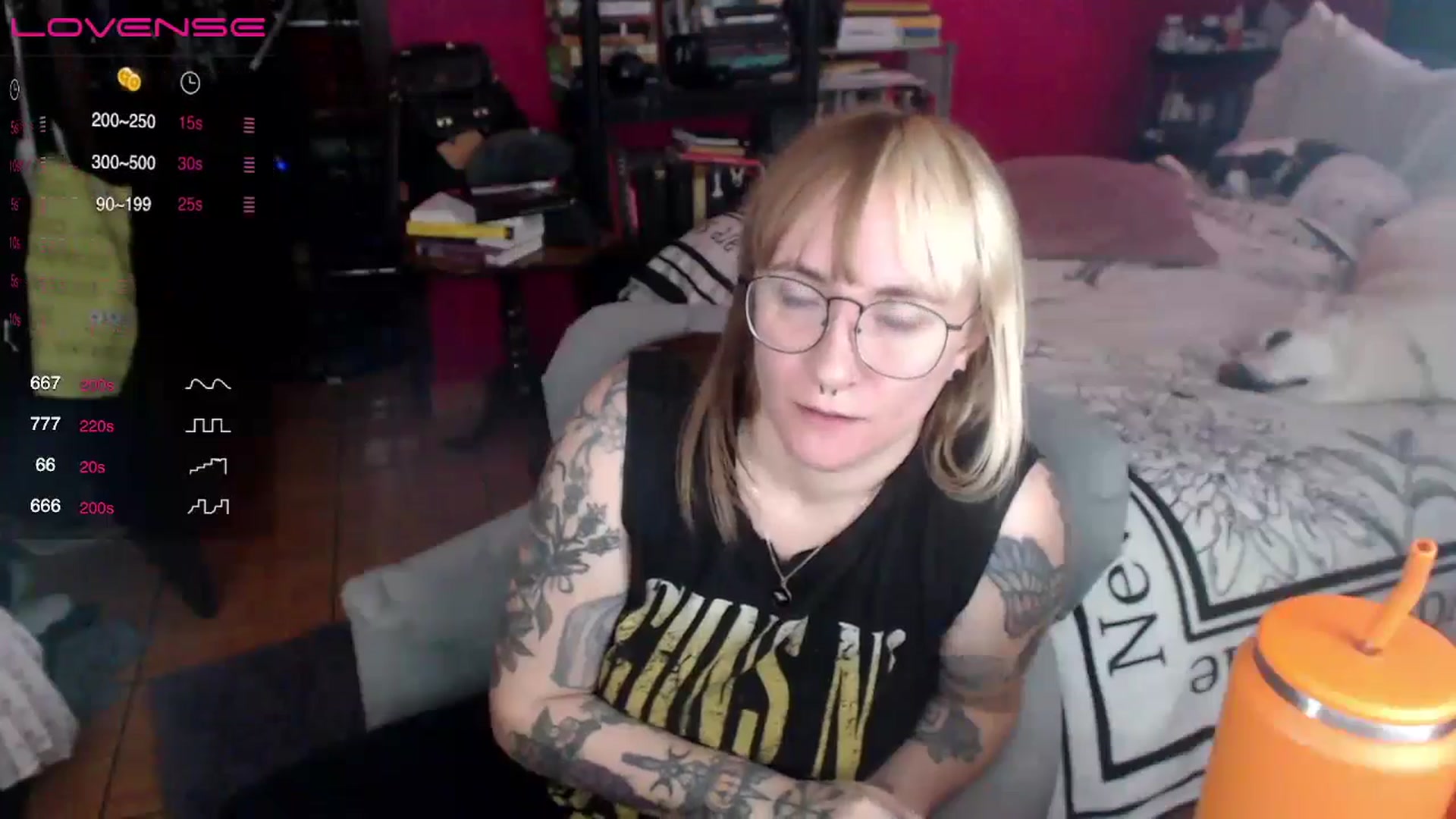 Gallery image thumbnail from AxeHallow's myfreecams stream on, 04/28/2024, 15:54 image 9 of 20