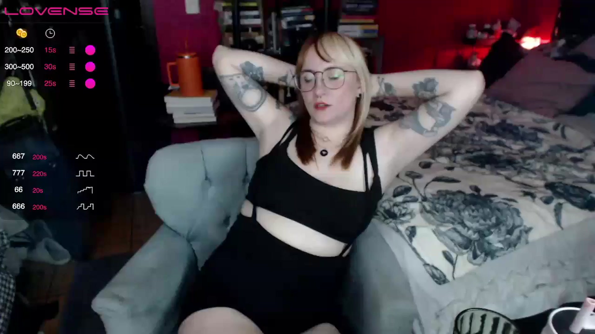 Gallery image thumbnail from AxeHallow's myfreecams stream on, 05/04/2024, 01:45 image 1 of 20