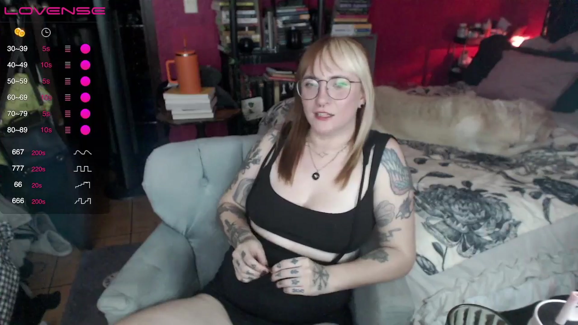 Gallery image thumbnail from AxeHallow's myfreecams stream on, 05/04/2024, 03:55 image 13 of 20