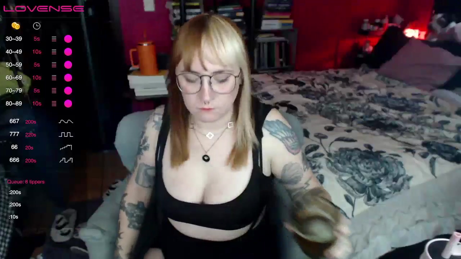 Gallery image thumbnail from AxeHallow's myfreecams stream on, 05/04/2024, 03:55 image 4 of 20